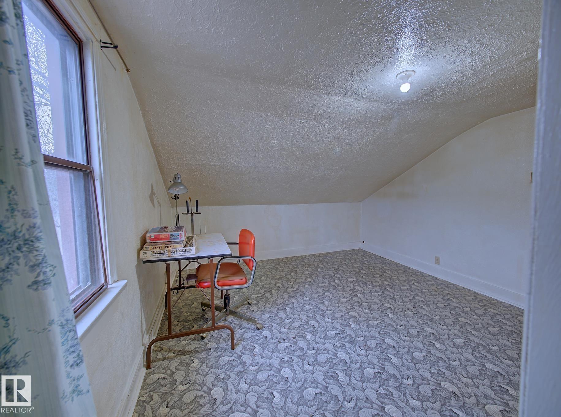 Photo 22 at 9533 77 Avenue NW, Ritchie, Edmonton