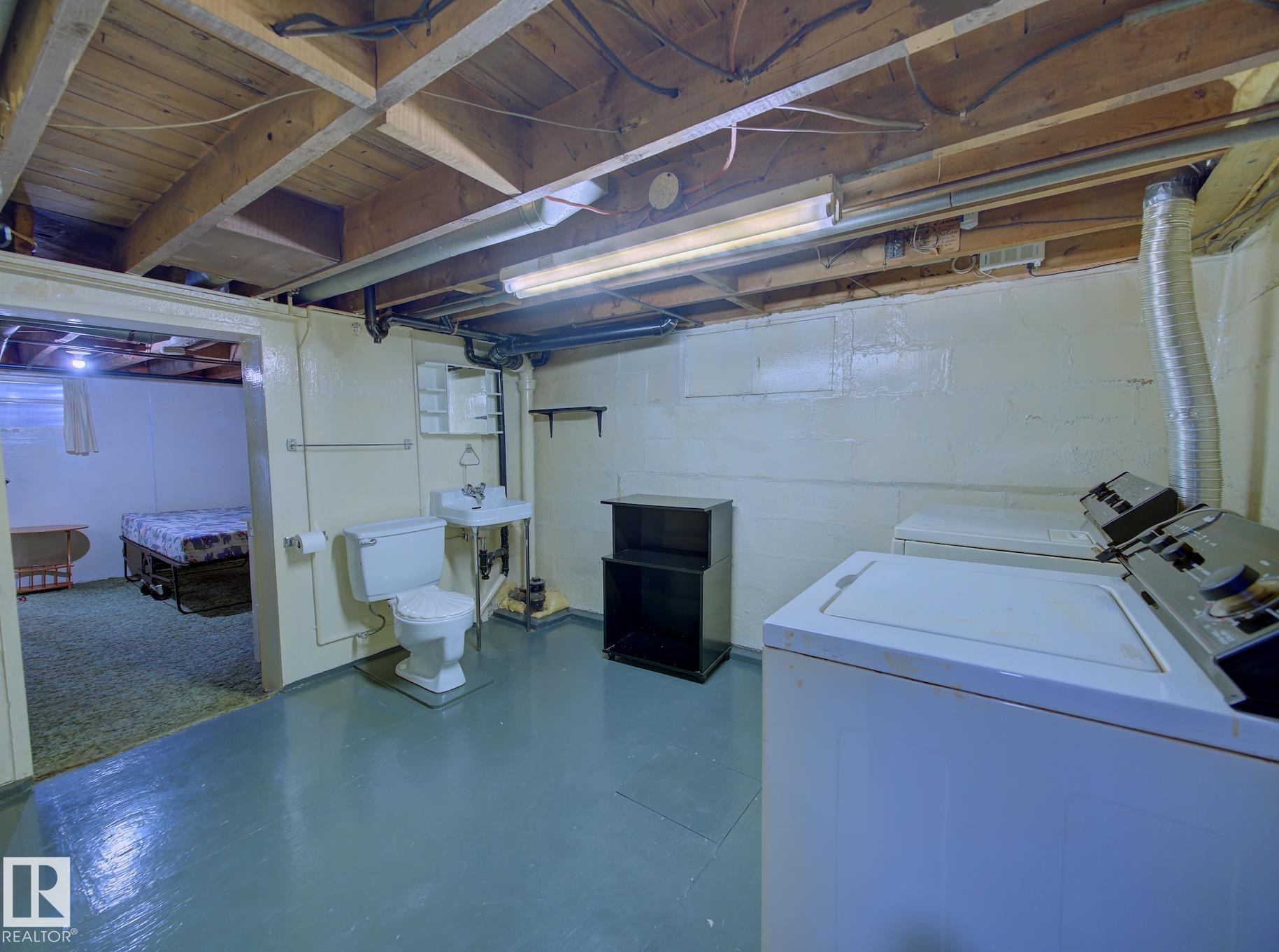 Photo 40 at 9533 77 Avenue NW, Ritchie, Edmonton