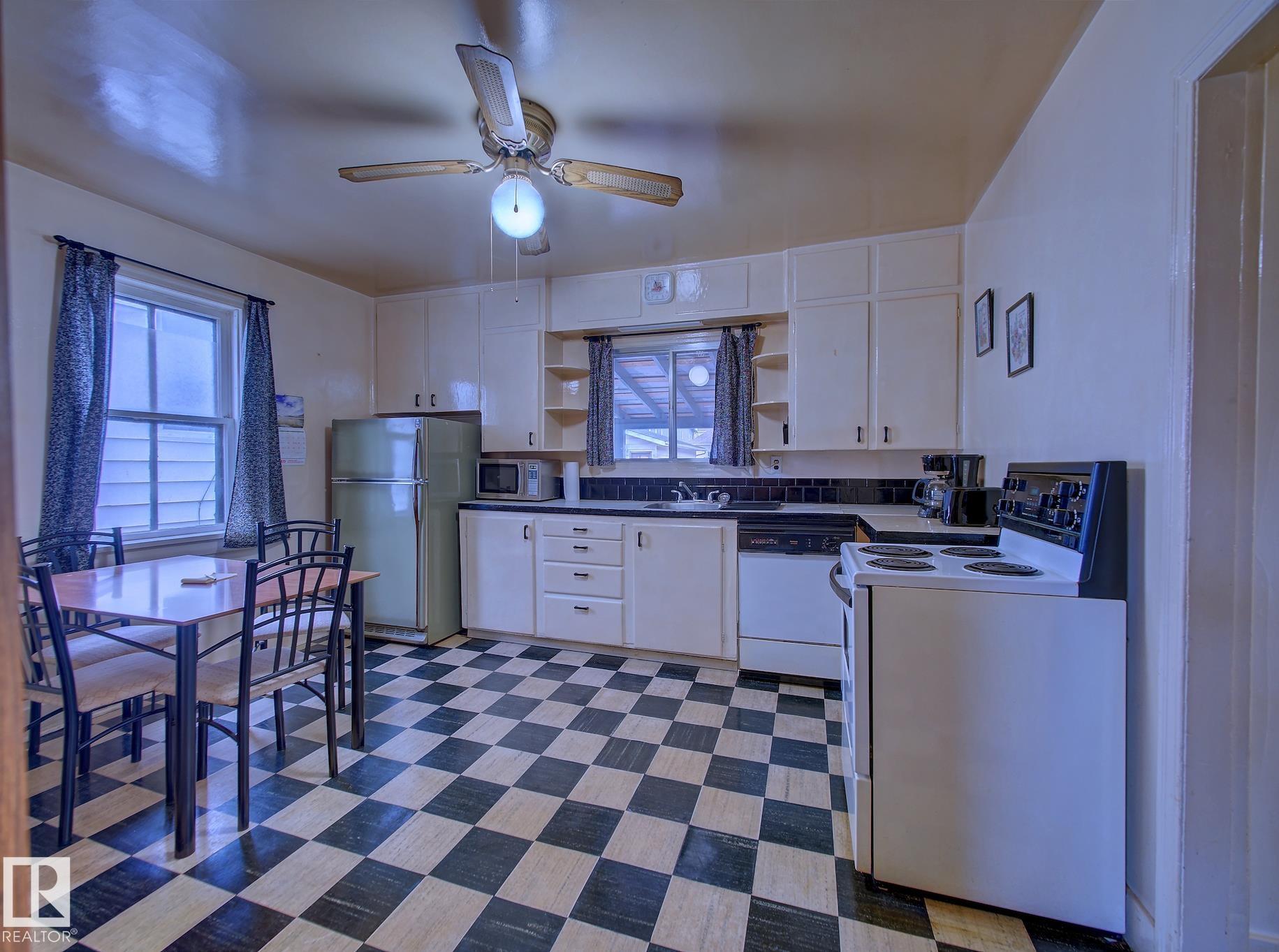 Picture for 9533 77 AV NW
