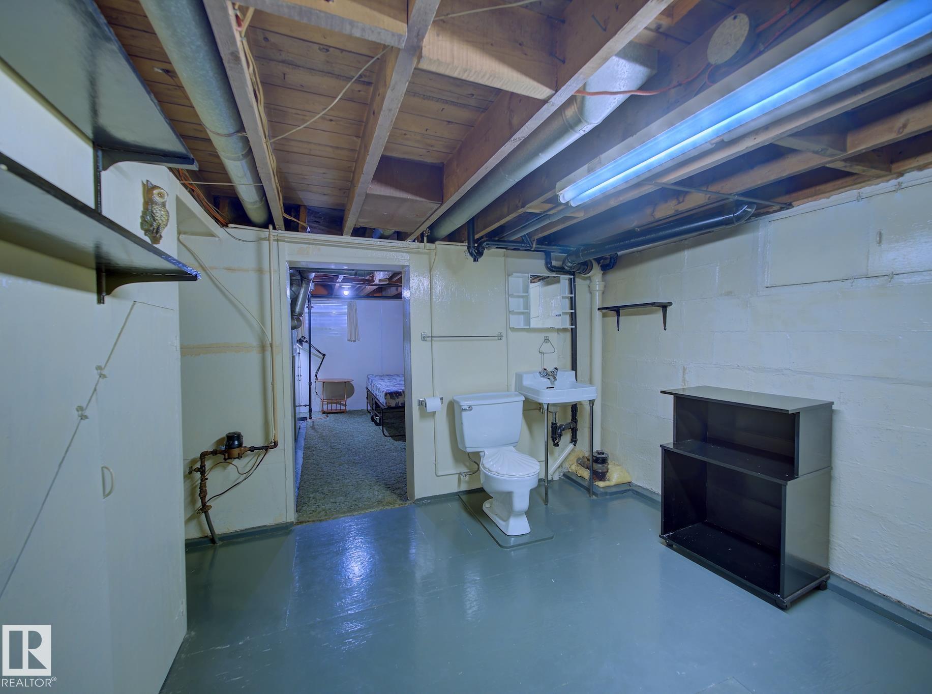 Photo 41 at 9533 77 Avenue NW, Ritchie, Edmonton