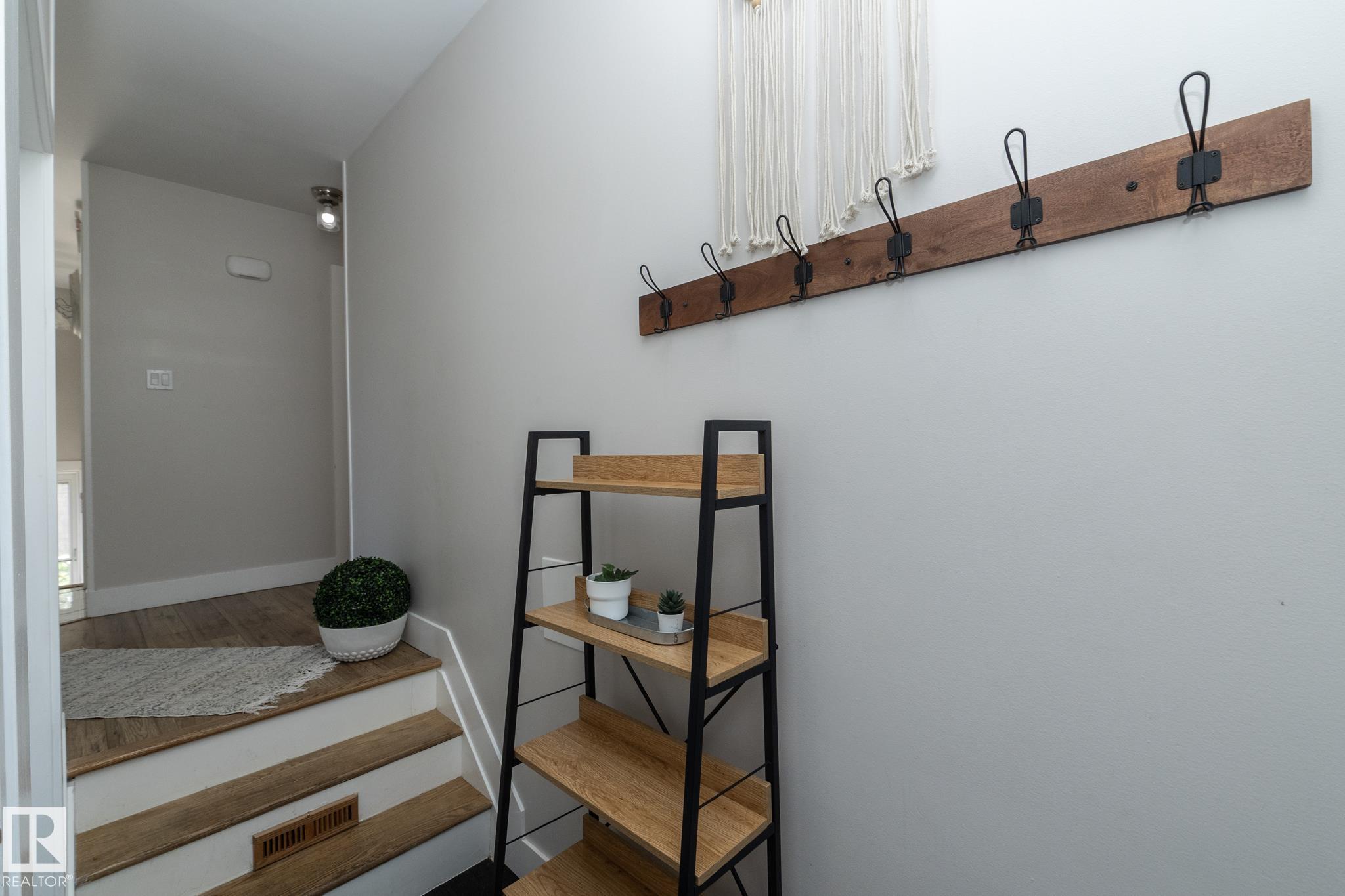 Picture for 3511 33 AV NW