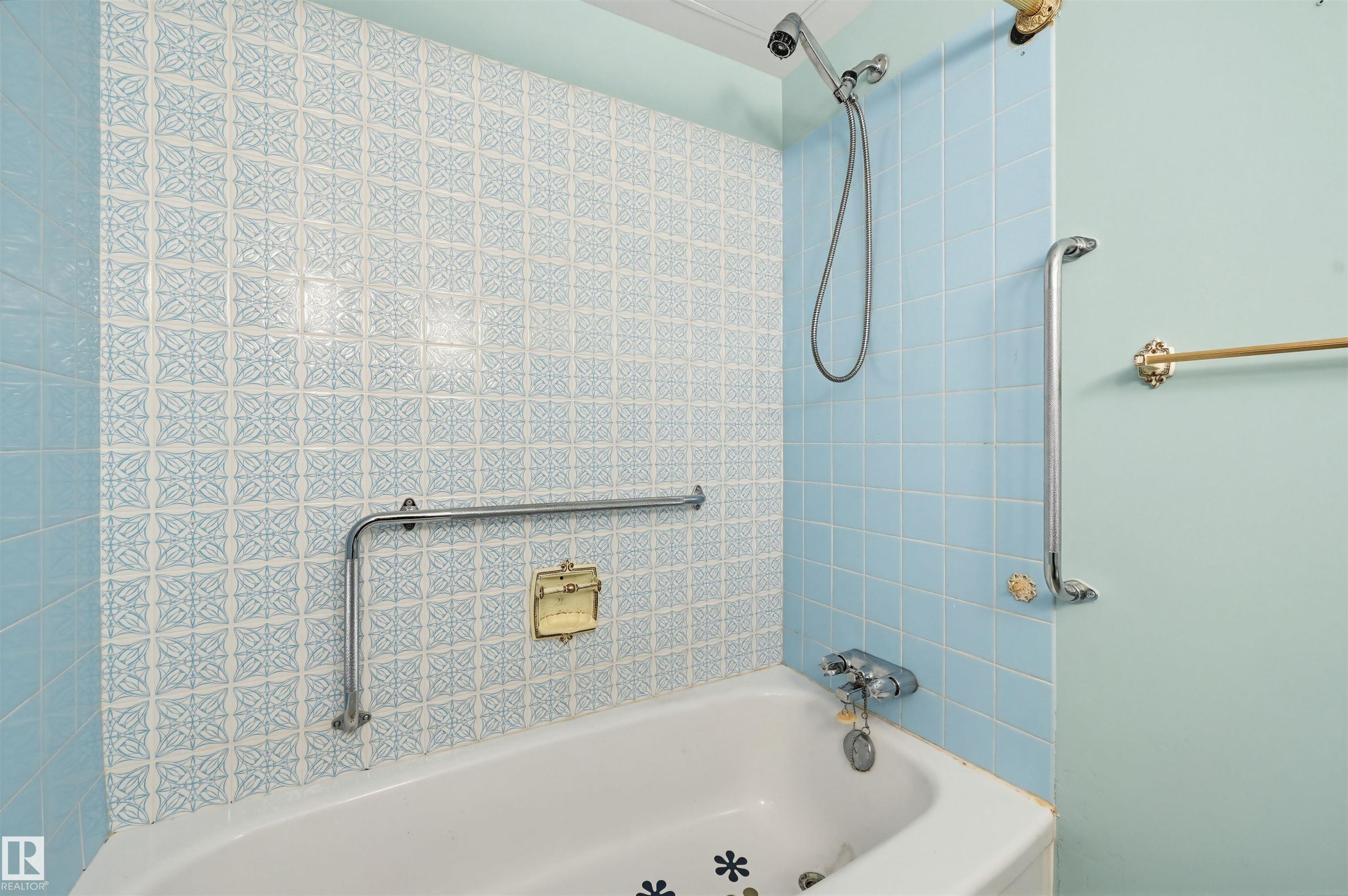 Photo 20 at 701 - 10135 116 Street NW, Wîhkwêntôwin, Edmonton