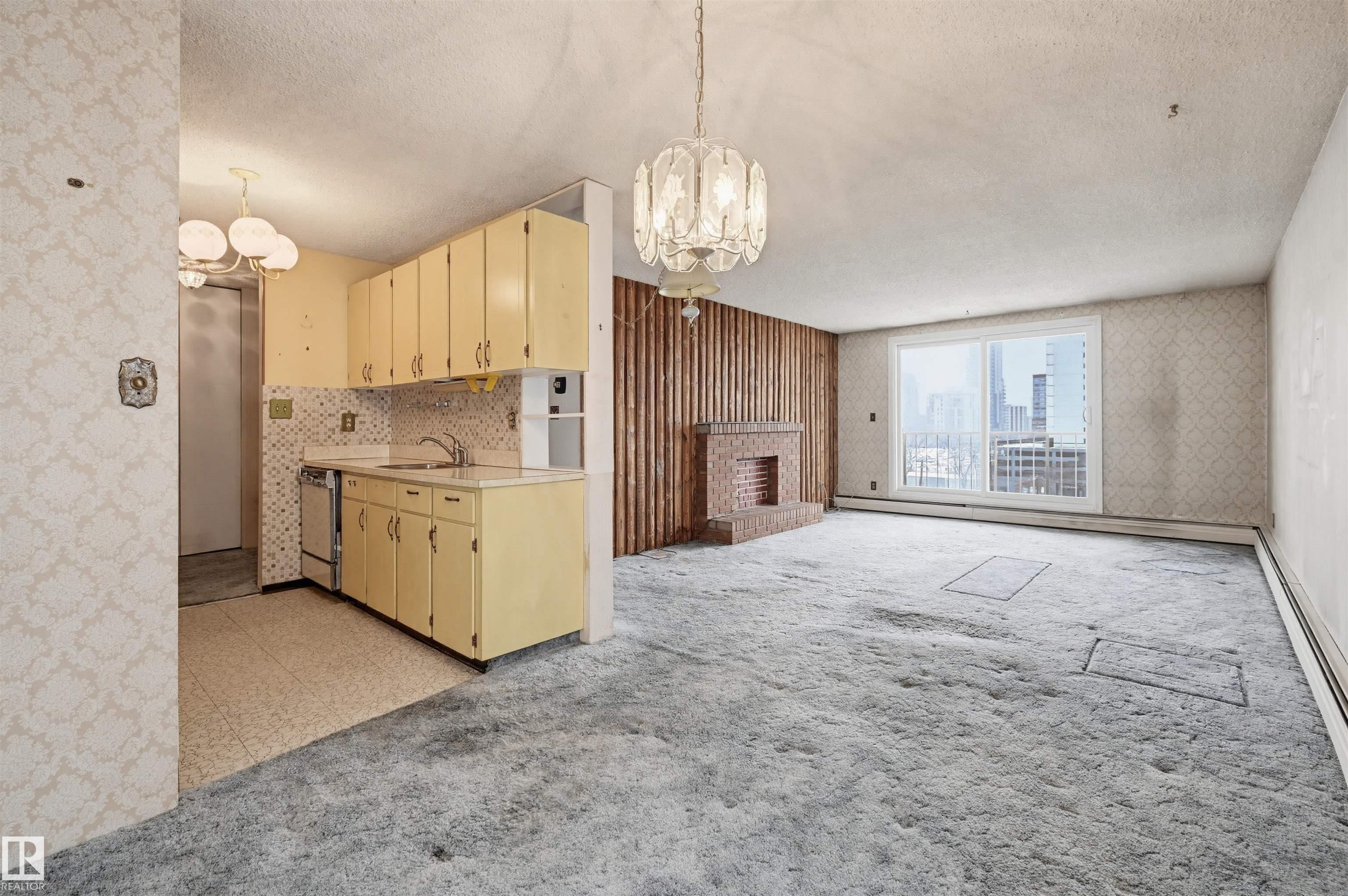 Photo 10 at 701 - 10135 116 Street NW, Wîhkwêntôwin, Edmonton