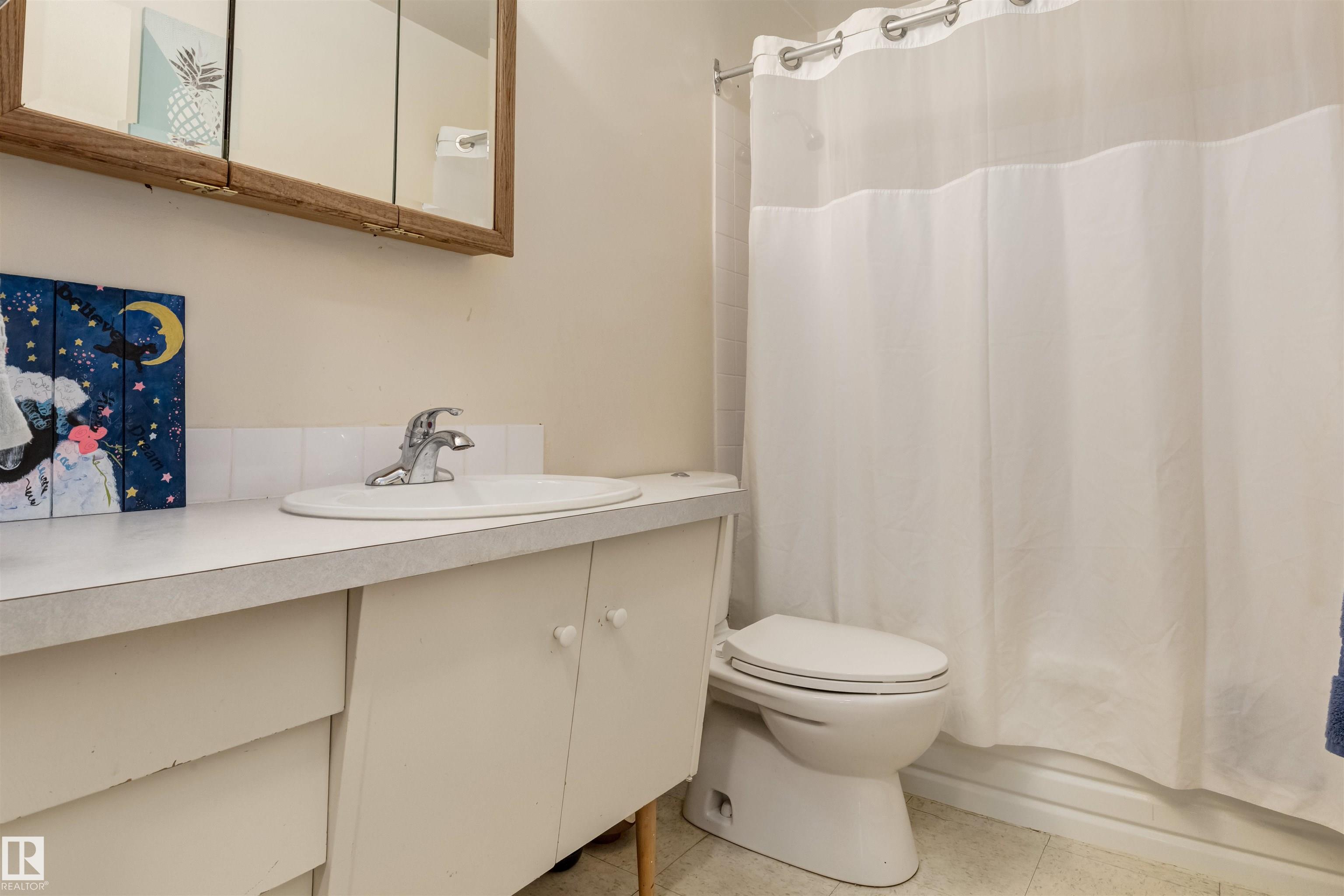 Photo 18 at 33 - 10230 122 Street NW, Wîhkwêntôwin, Edmonton