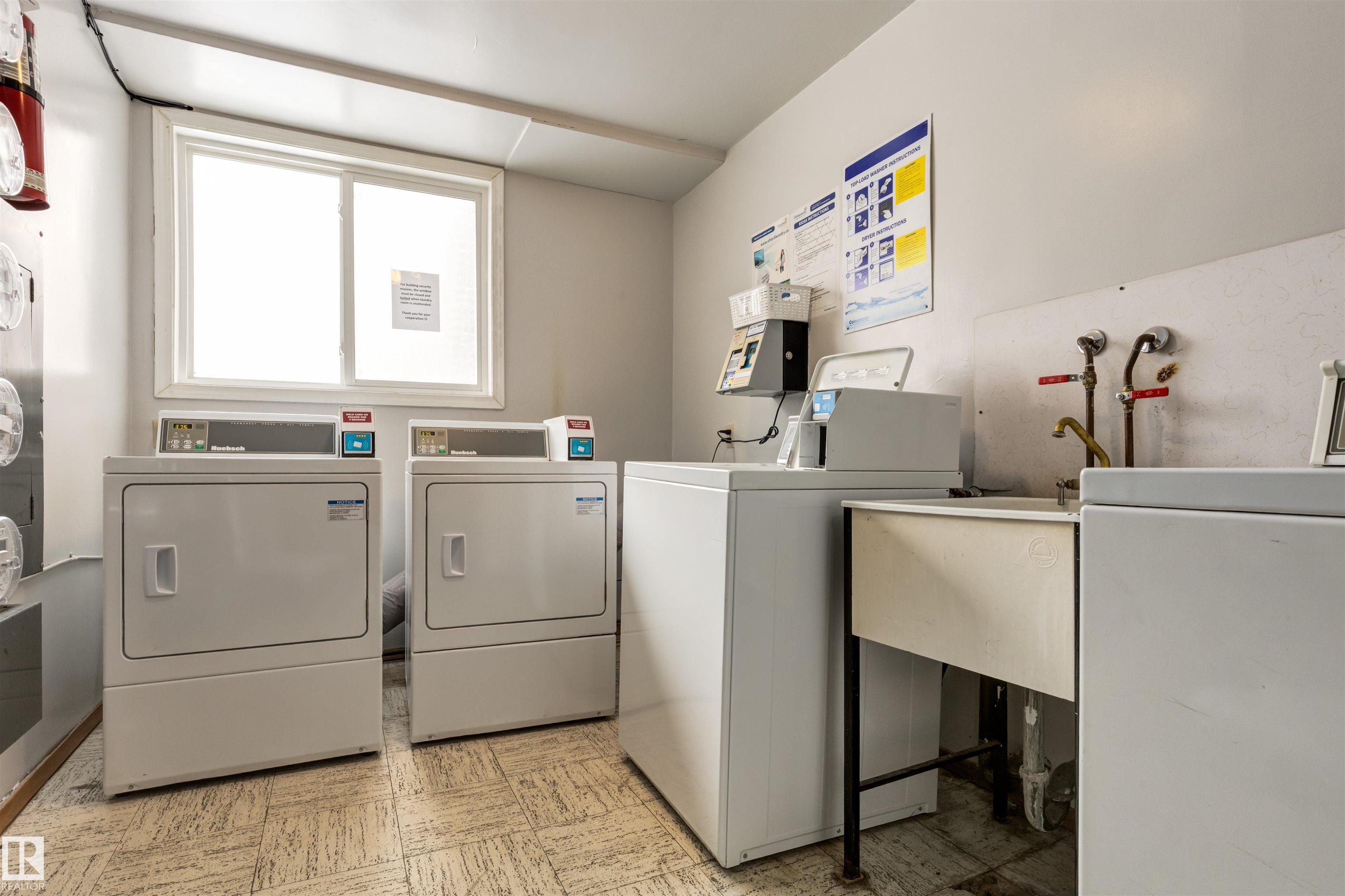 Photo 20 at 33 - 10230 122 Street NW, Wîhkwêntôwin, Edmonton