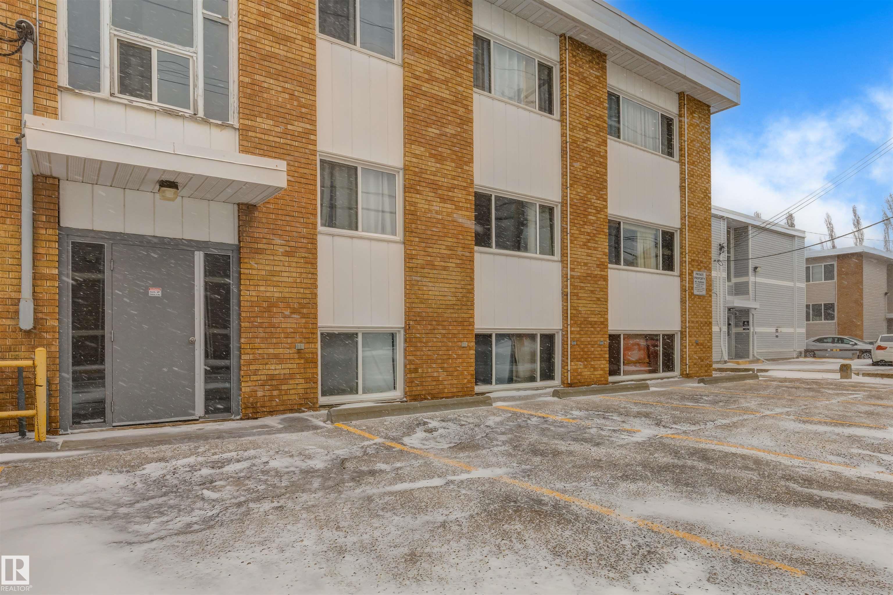 Photo 21 at 33 - 10230 122 Street NW, Wîhkwêntôwin, Edmonton