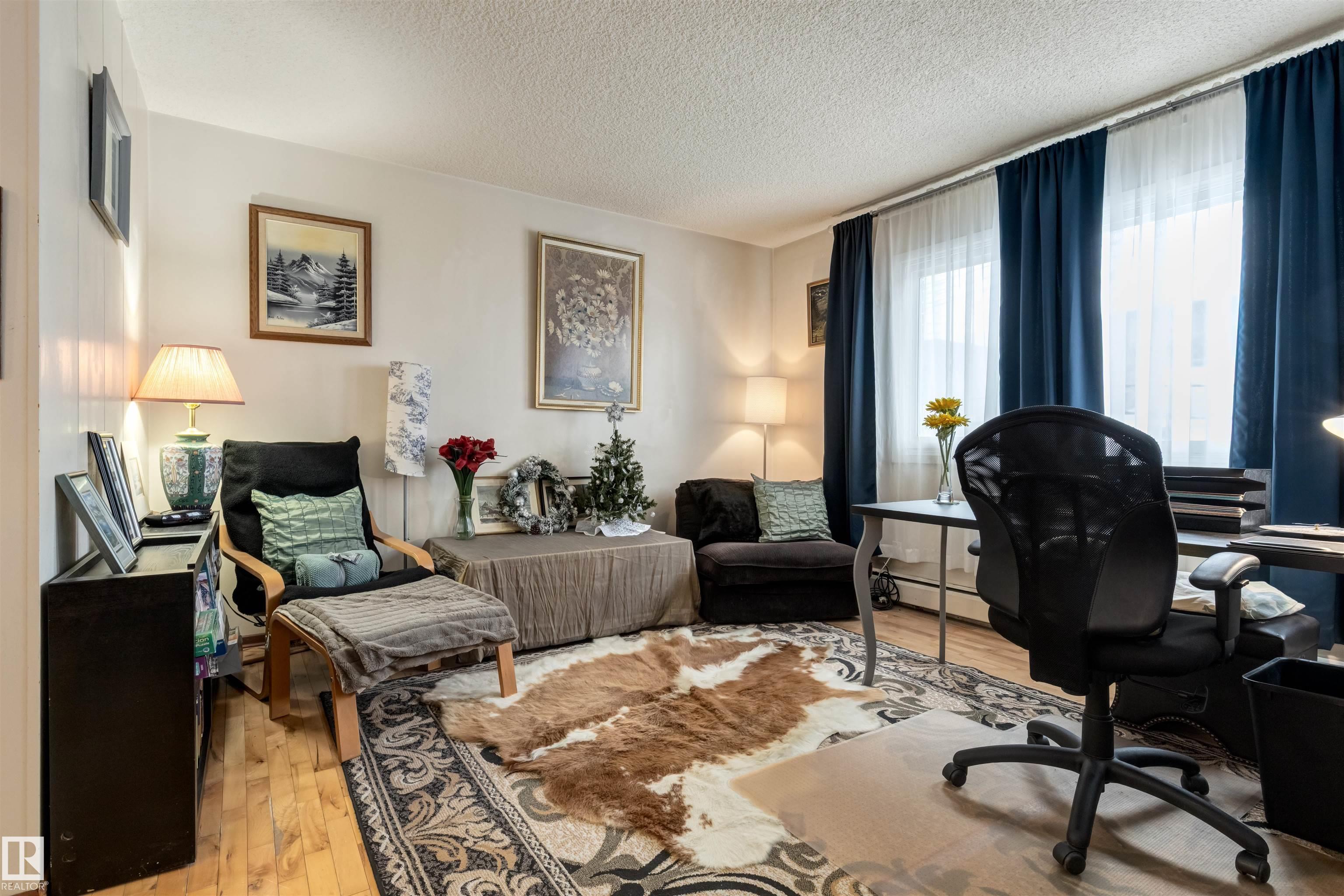 Photo 6 at 33 - 10230 122 Street NW, Wîhkwêntôwin, Edmonton