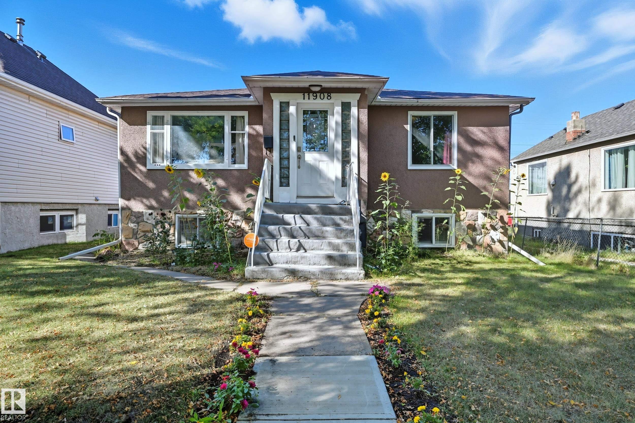 11908 71 Street NW, Montrose, Edmonton