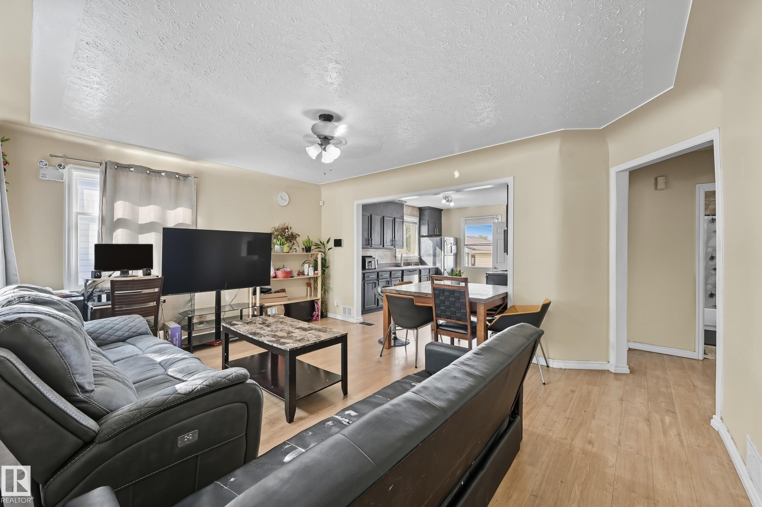 Picture for 11908 71 ST NW