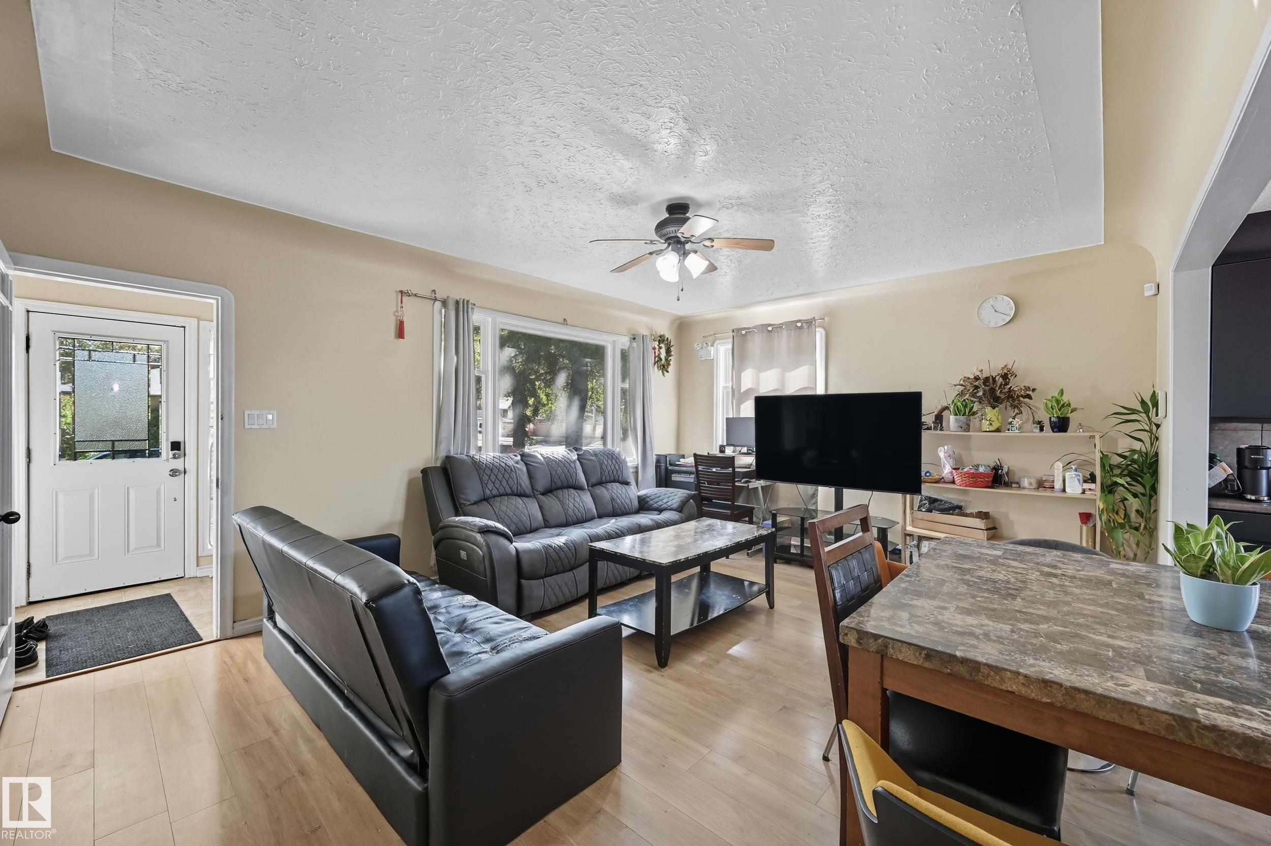 Picture for 11908 71 ST NW