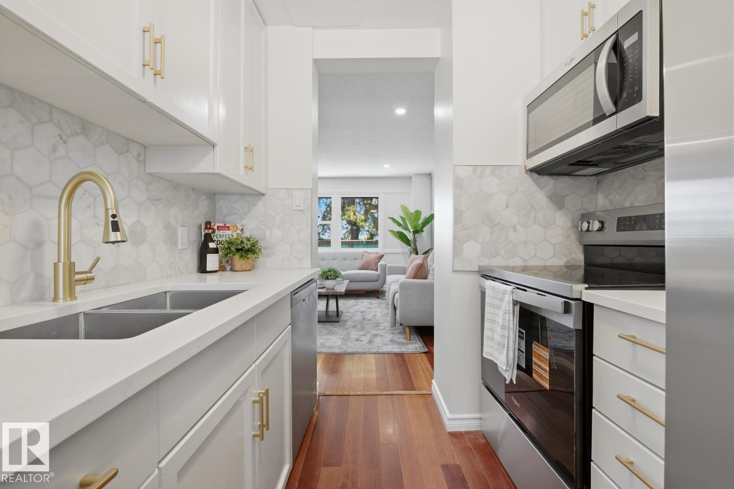 Photo 8 at 413 Village On The Green green NW, York, Edmonton