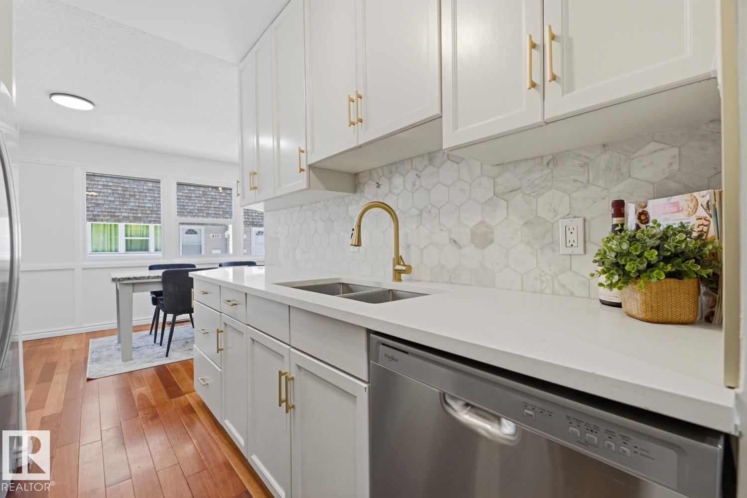 Photo 10 at 413 Village On The Green green NW, York, Edmonton