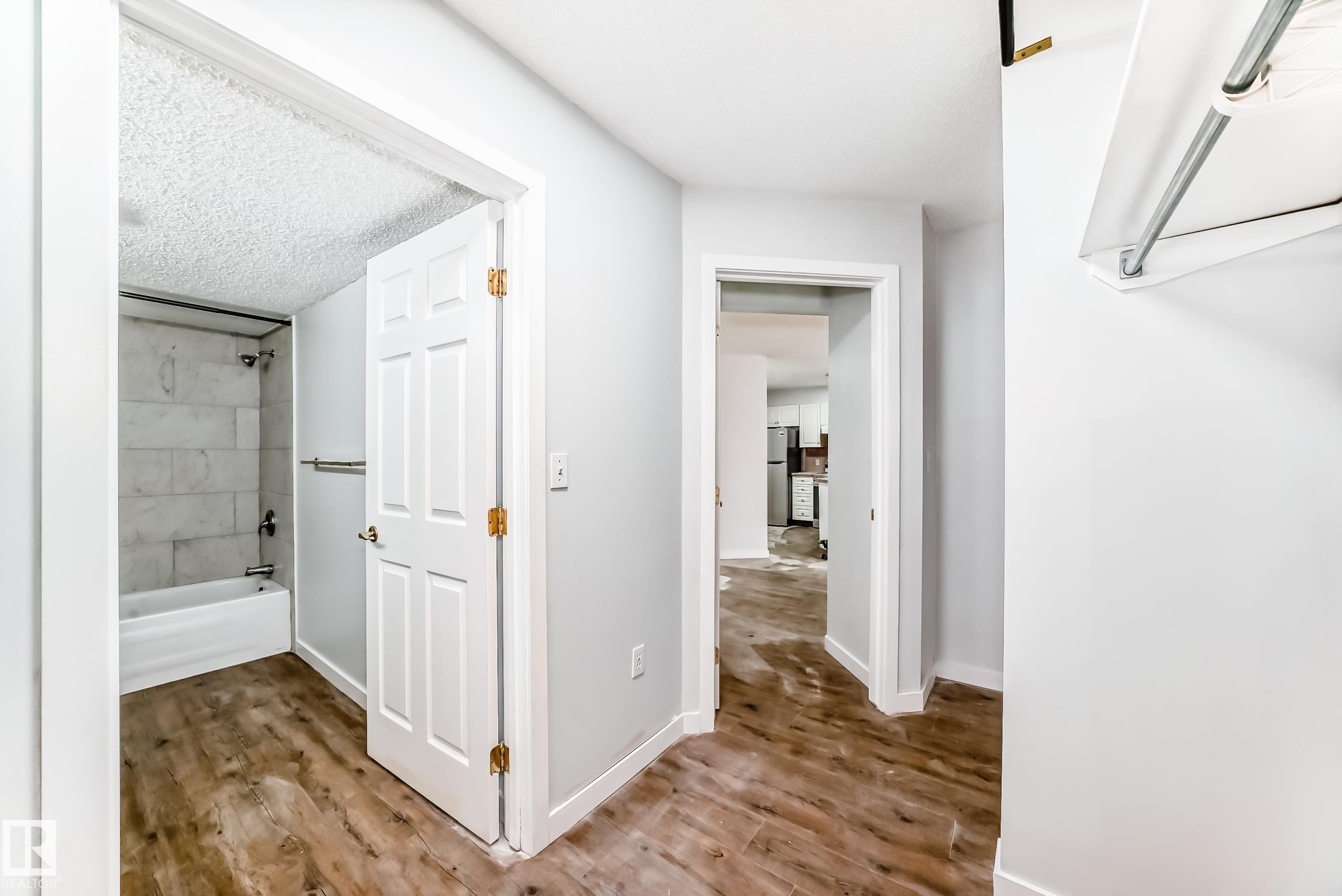 Photo 35 at 112 - 11716 100 Avenue NW, Wîhkwêntôwin, Edmonton