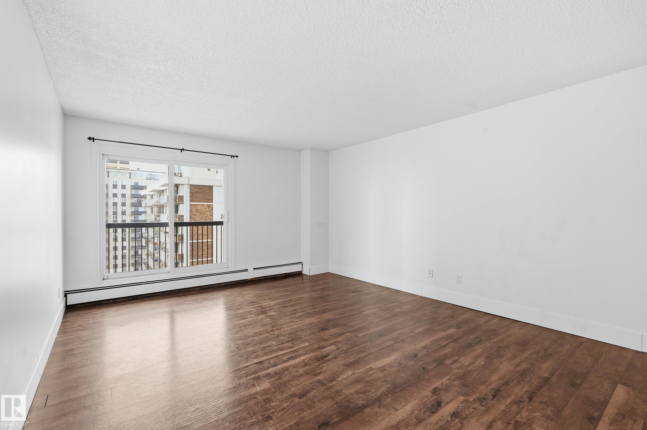 Photo 14 at 1003 - 9929 113 Street NW, Wîhkwêntôwin, Edmonton