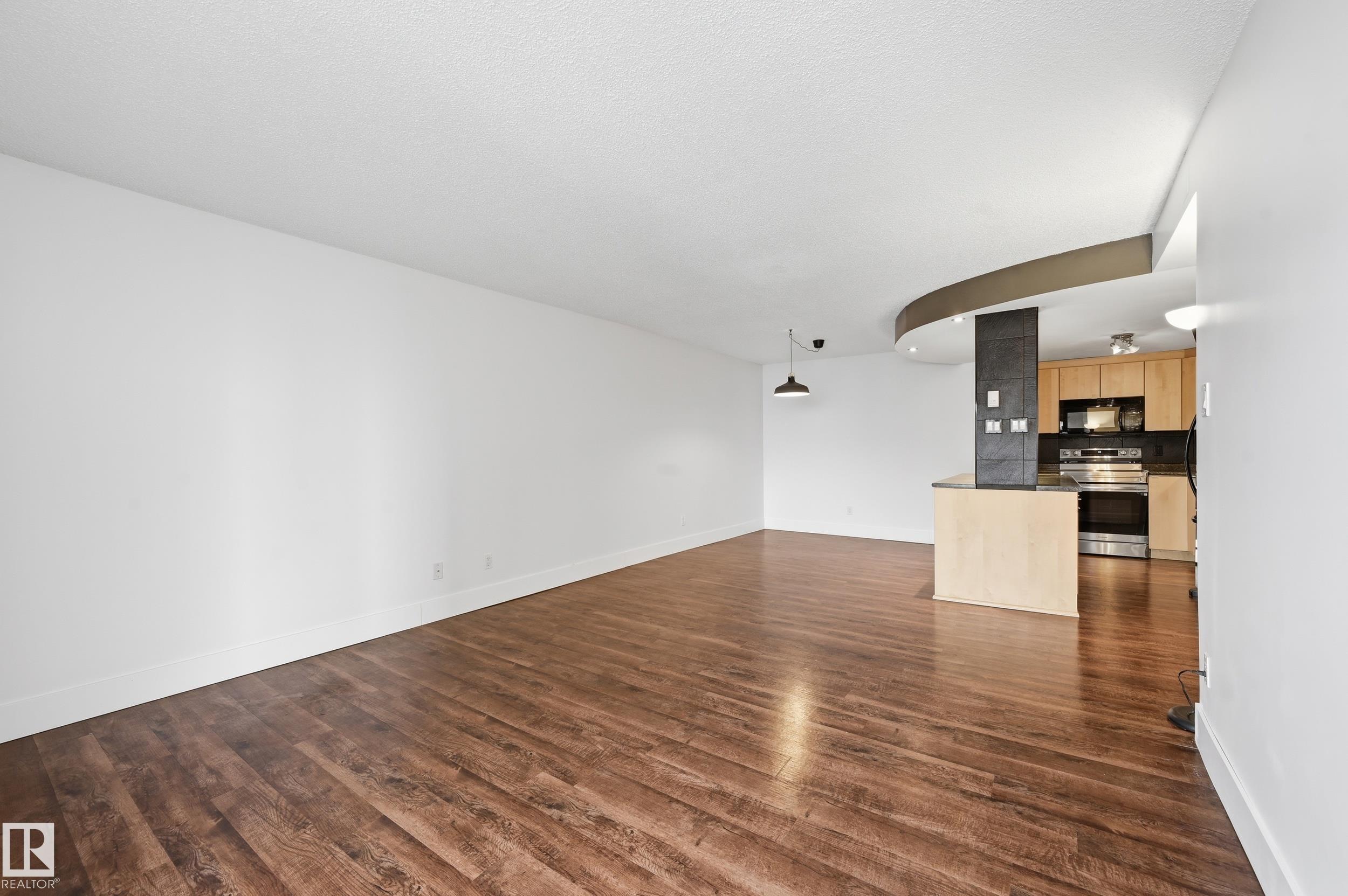 Photo 16 at 1003 - 9929 113 Street NW, Wîhkwêntôwin, Edmonton