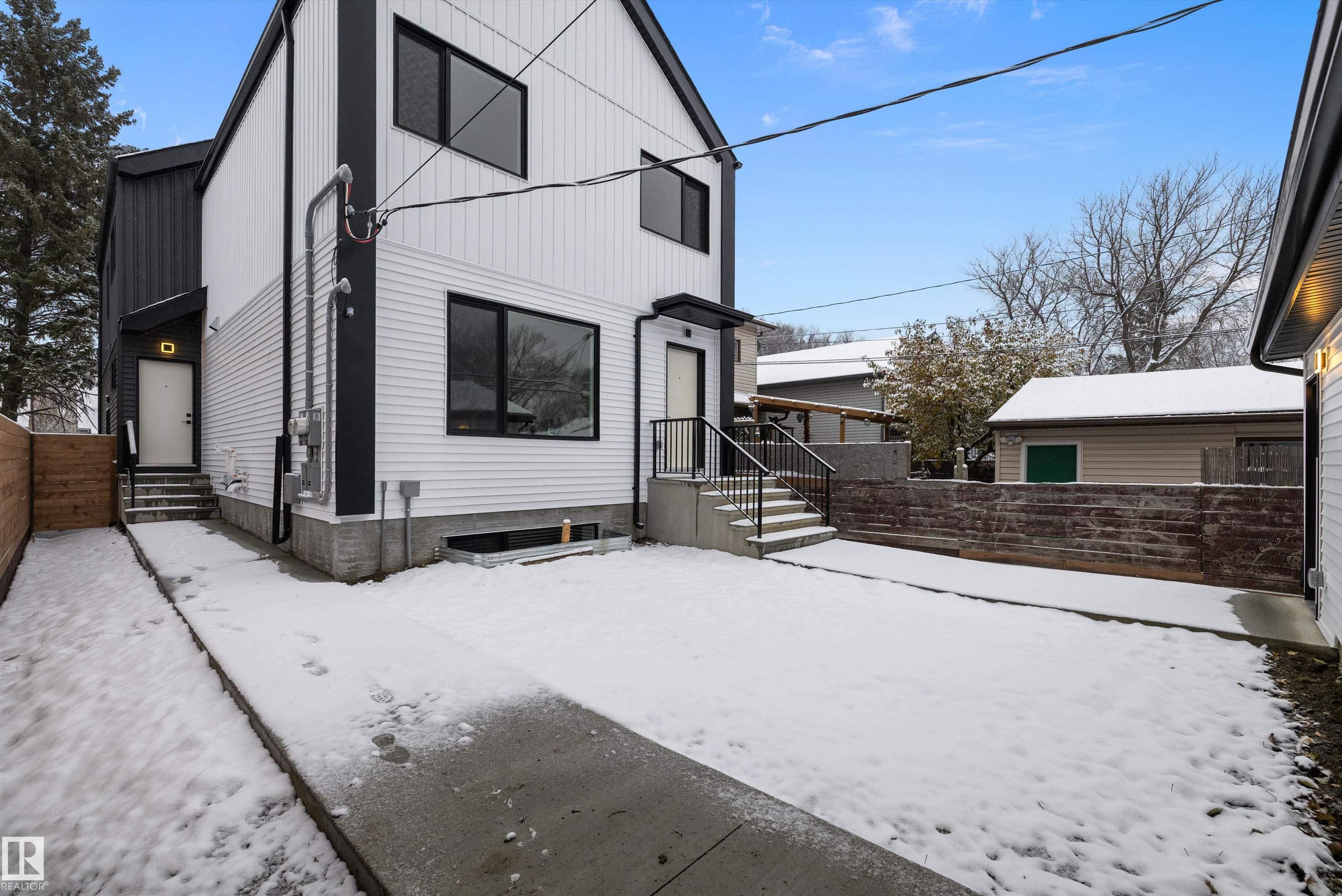 Photo 17 at 11918 93 Street NW, Alberta Avenue, Edmonton