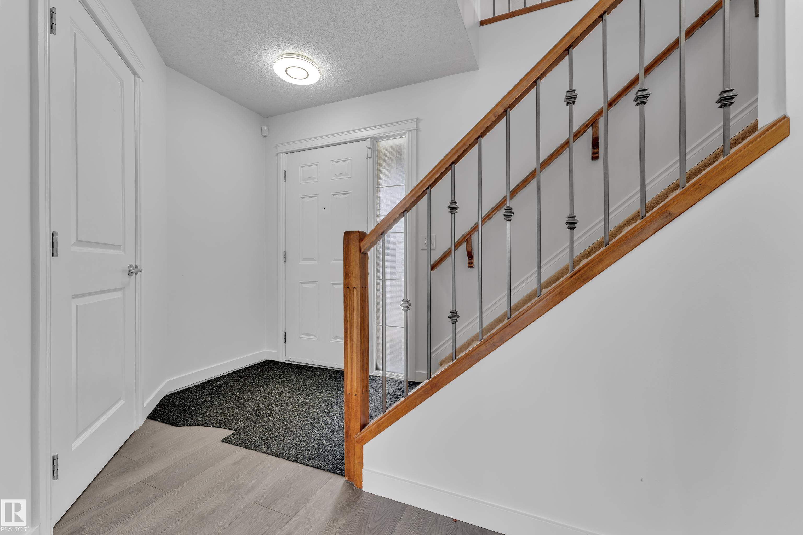 208 79 Street SW, Ellerslie, Edmonton