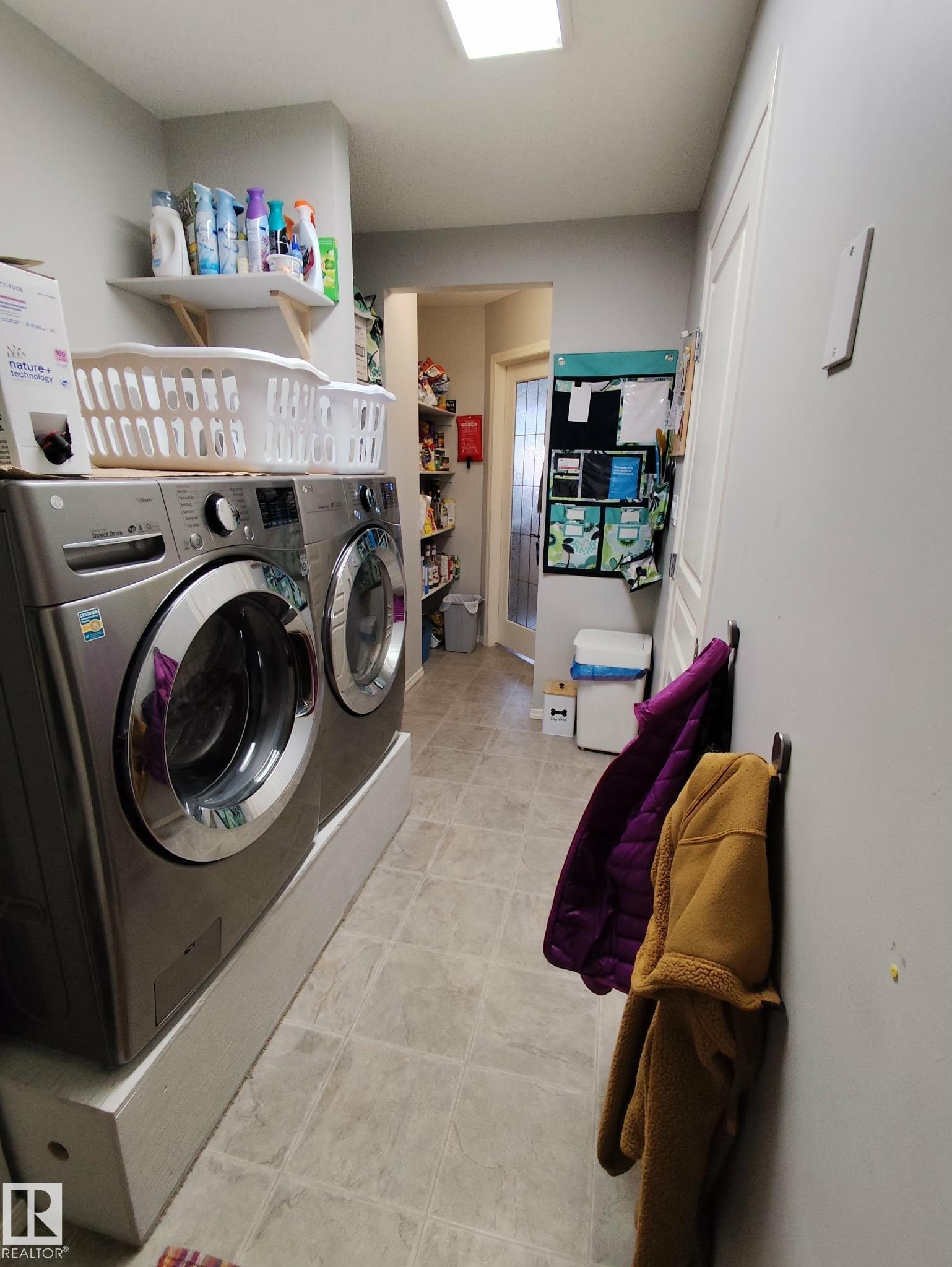 Photo 13 at 59 Rue Monette, Montalet, Beaumont