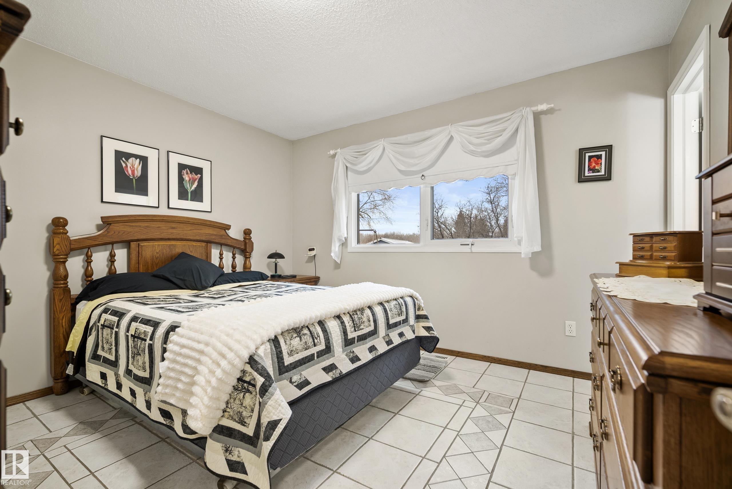 Photo 22 at 52308 Rge Road 225, Hillsdale, Rural Strathcona County