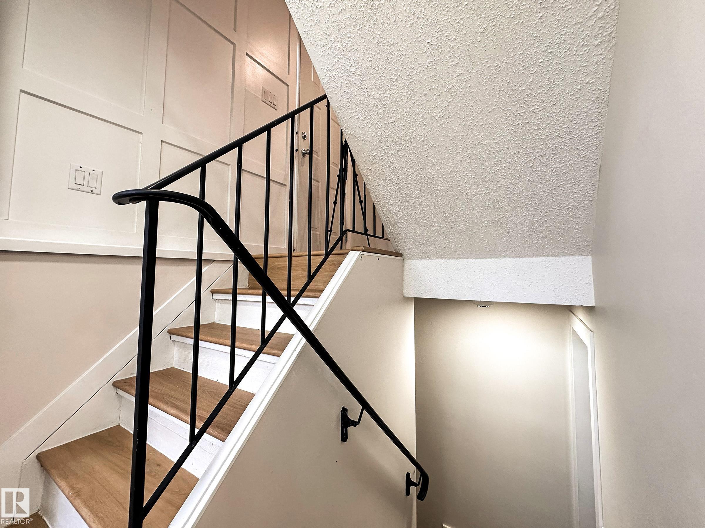 Photo 31 at 839 Erin Place NW, Thorncliffe, Edmonton