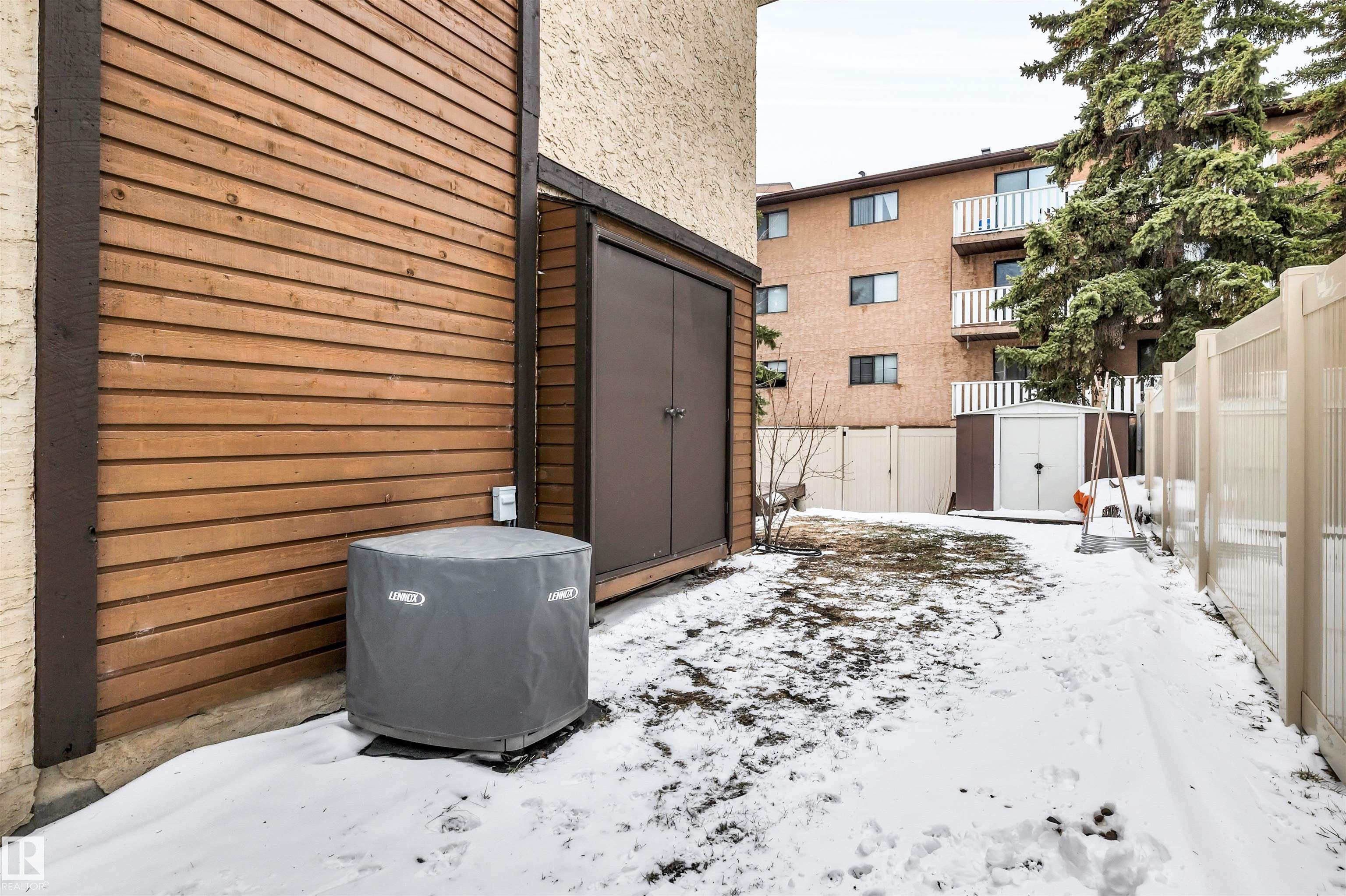 Photo 35 at 40 - 10205 158 Avenue NW, Beaumaris, Edmonton