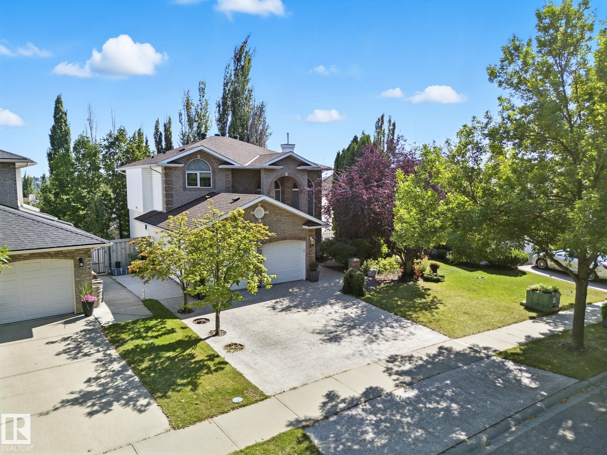 29 Oakdale Place, Oakmont, St. Albert