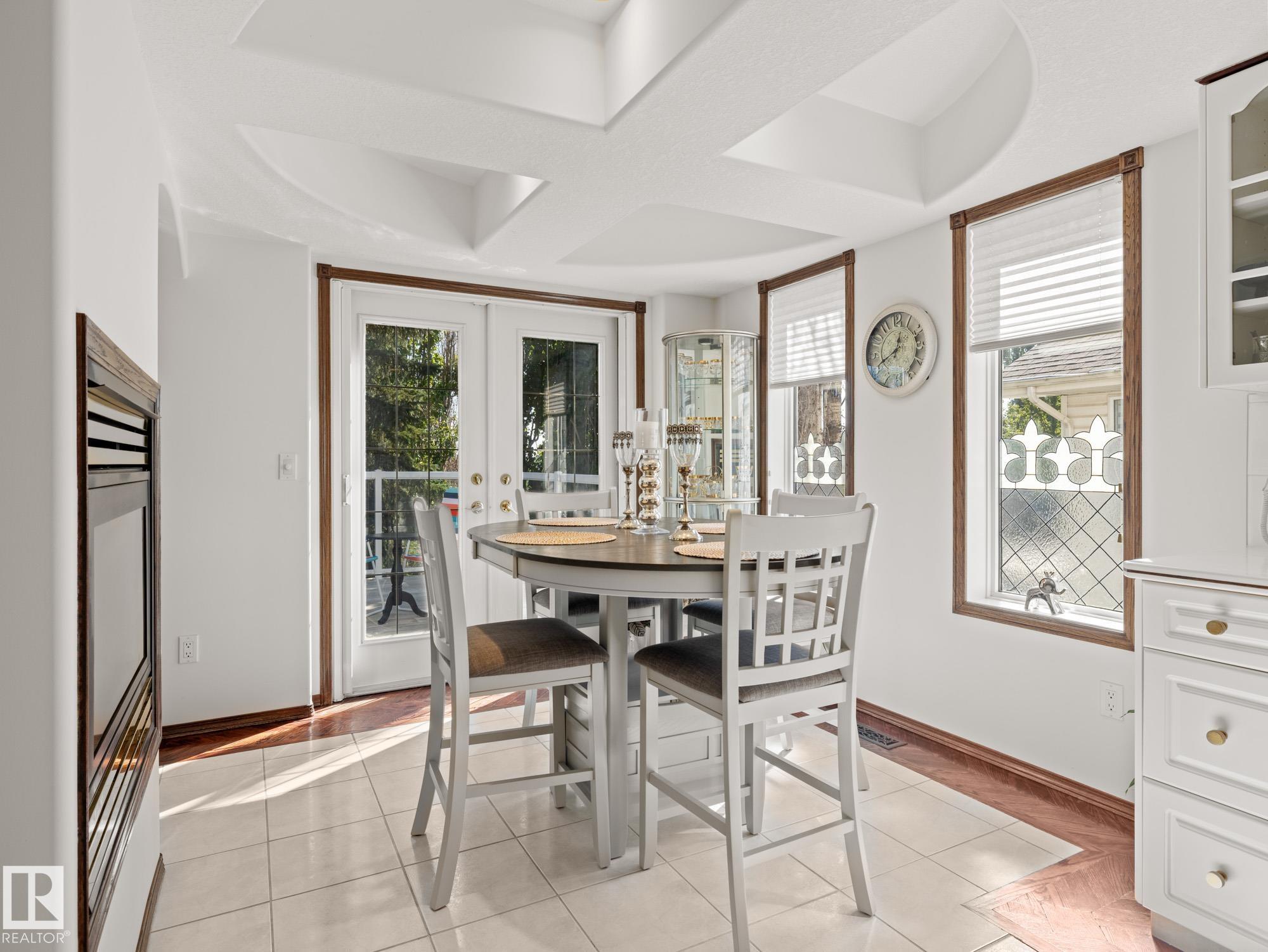 Photo 15 at 29 Oakdale Place, Oakmont, St. Albert