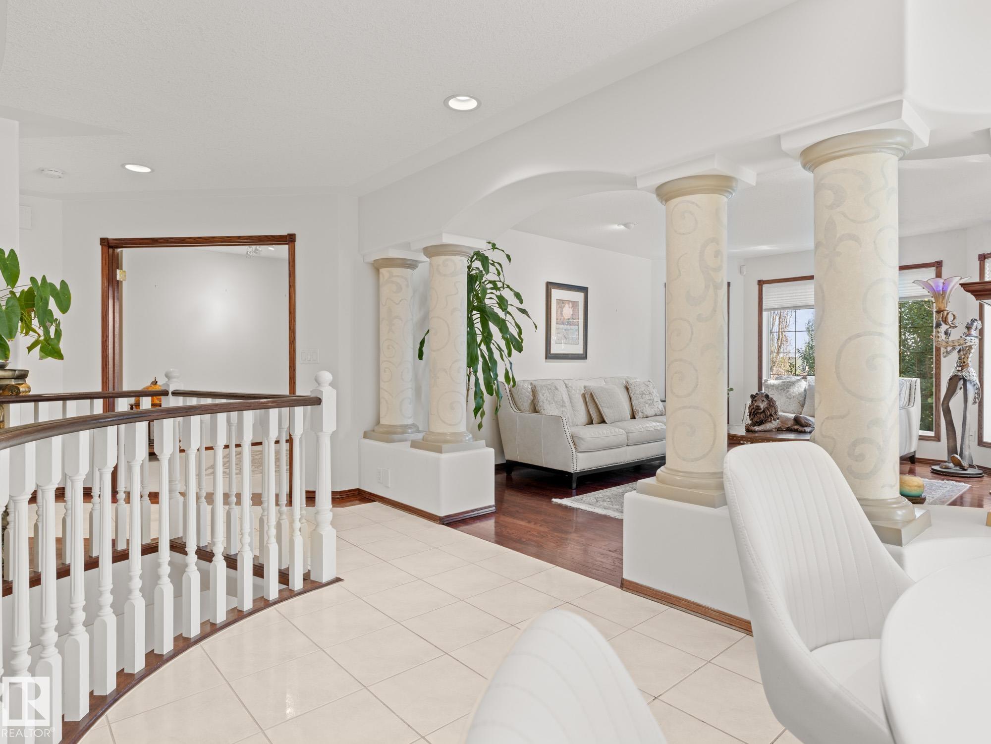 Photo 18 at 29 Oakdale Place, Oakmont, St. Albert