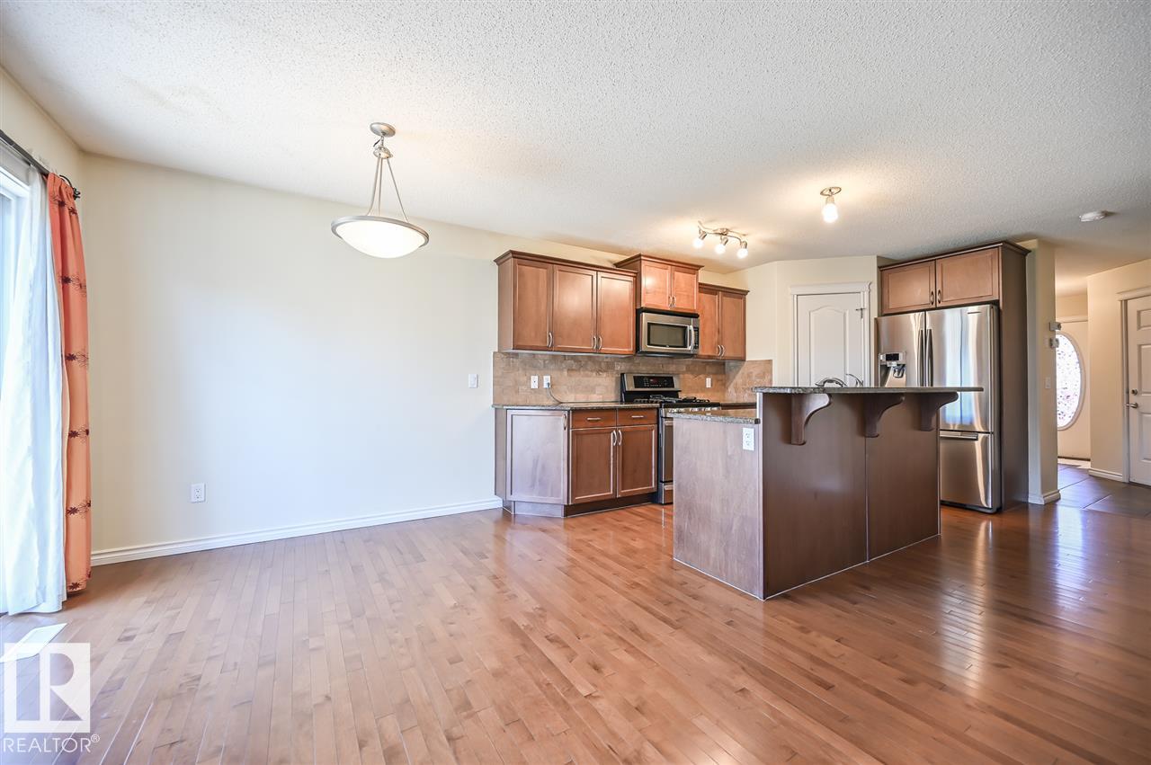 Photo 13 at 11425 14 Avenue SW, Rutherford, Edmonton