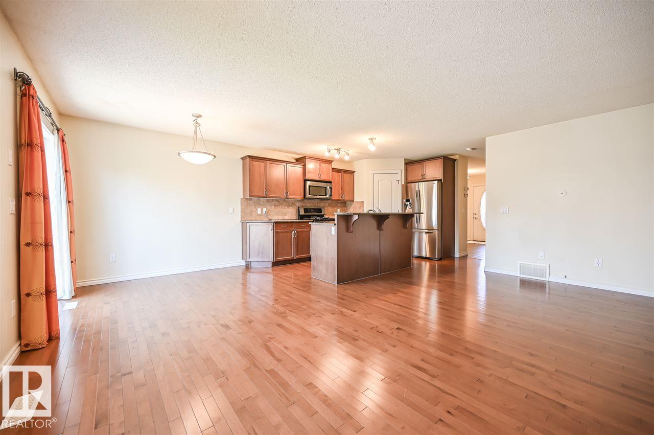Photo 10 at 11425 14 Avenue SW, Rutherford, Edmonton