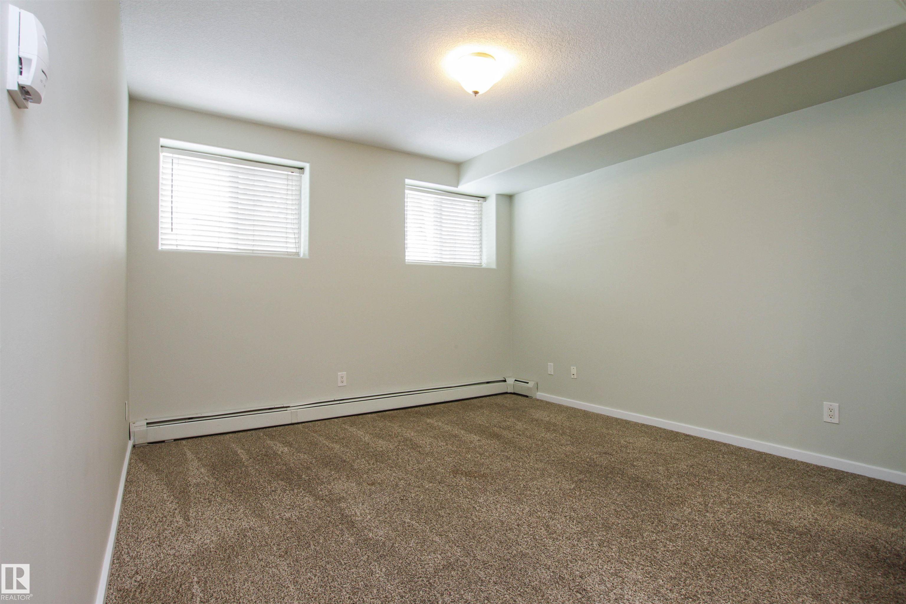 Photo 12 at 3 - 11827 105 Street NW, Westwood, Edmonton