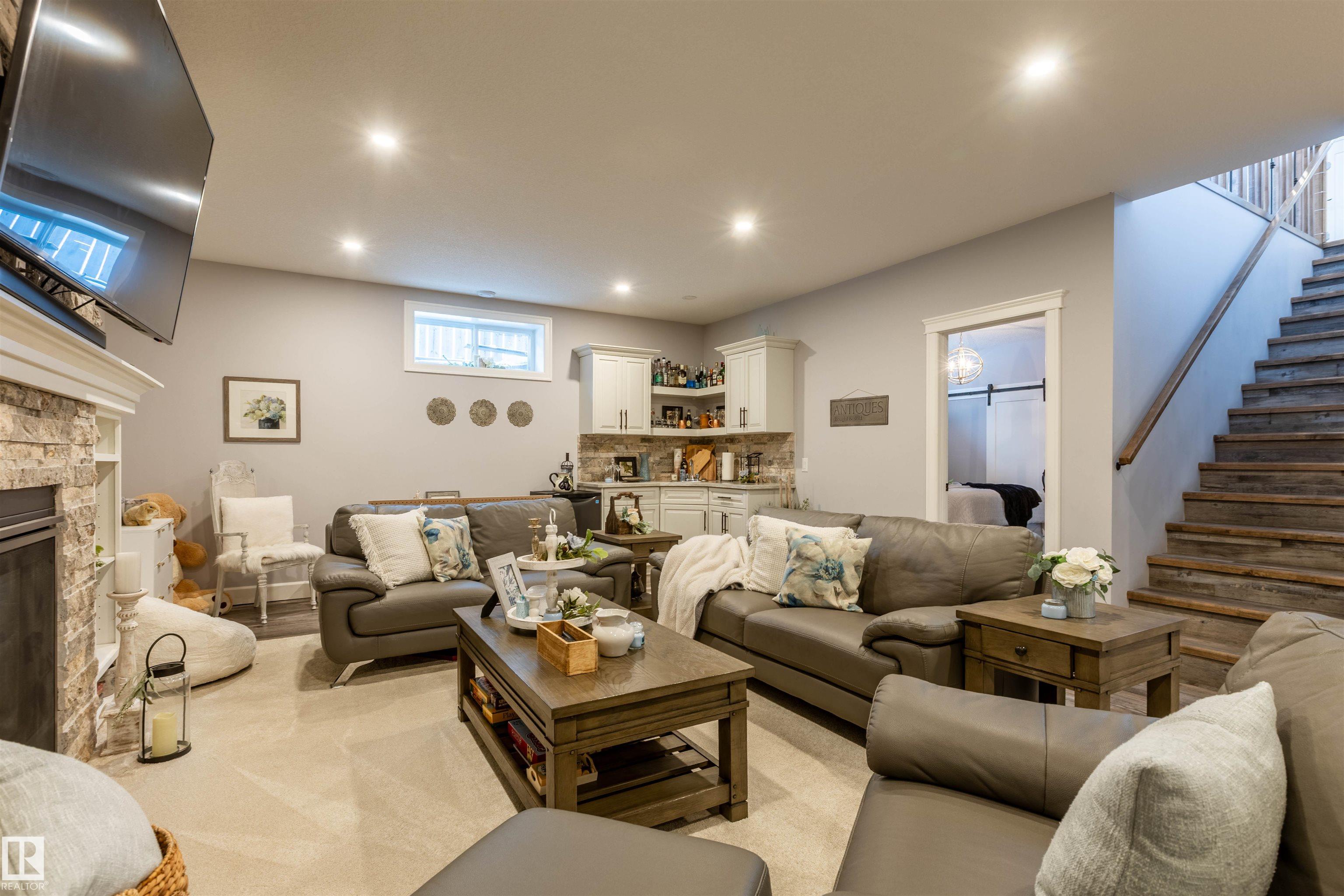 Photo 39 at 9210 97a Avenue, Morinville