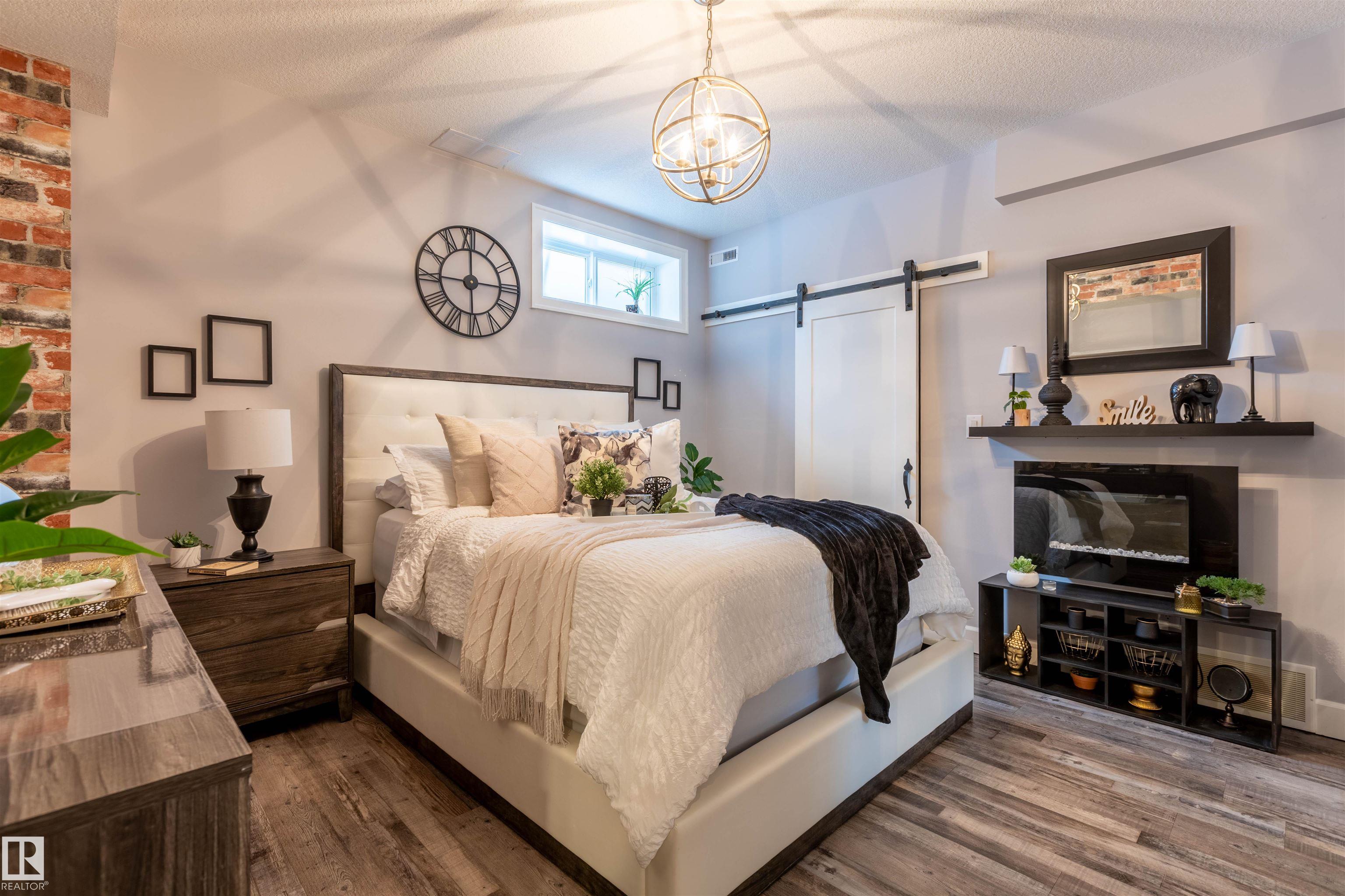 Photo 42 at 9210 97a Avenue, Morinville