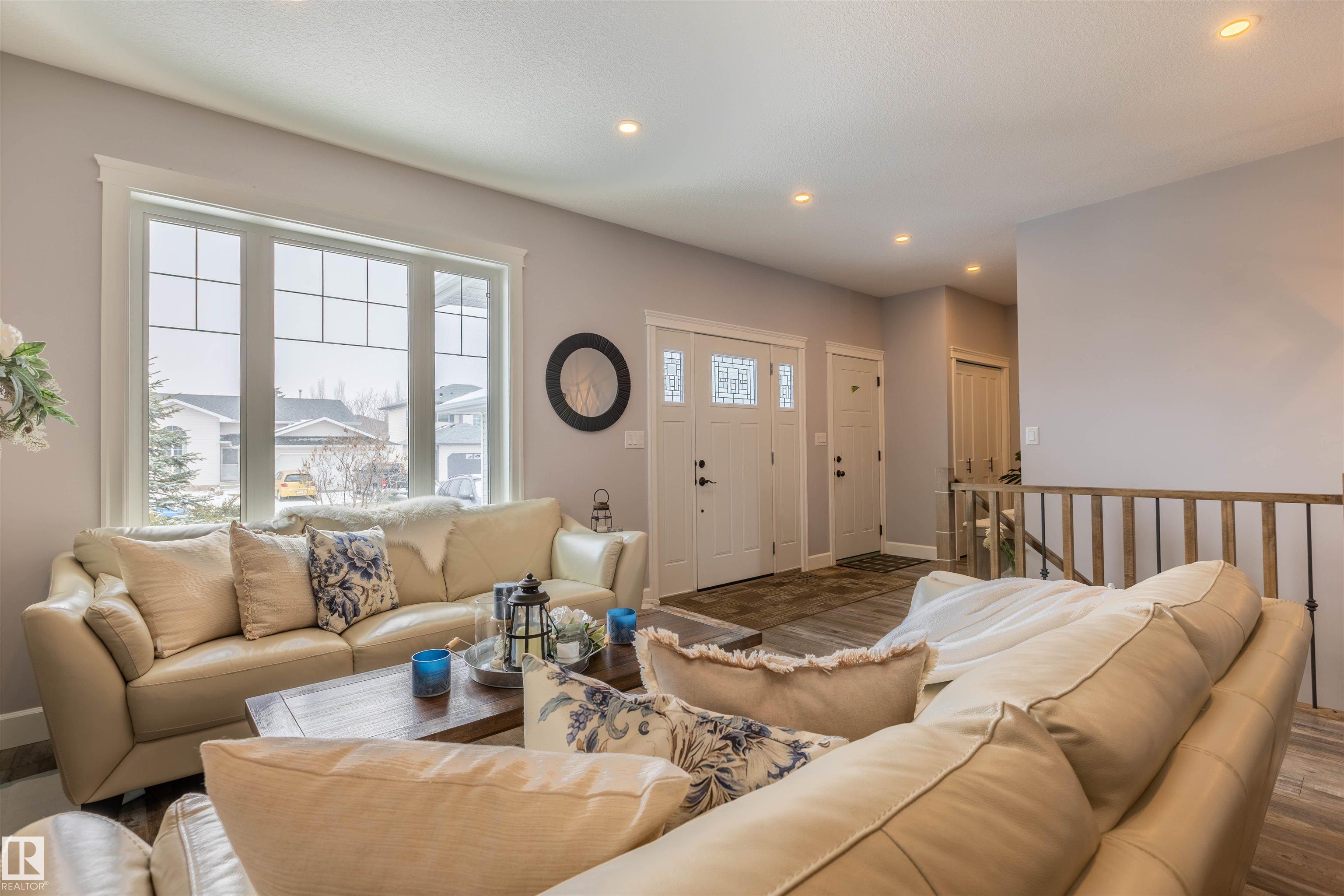 Photo 6 at 9210 97a Avenue, Morinville