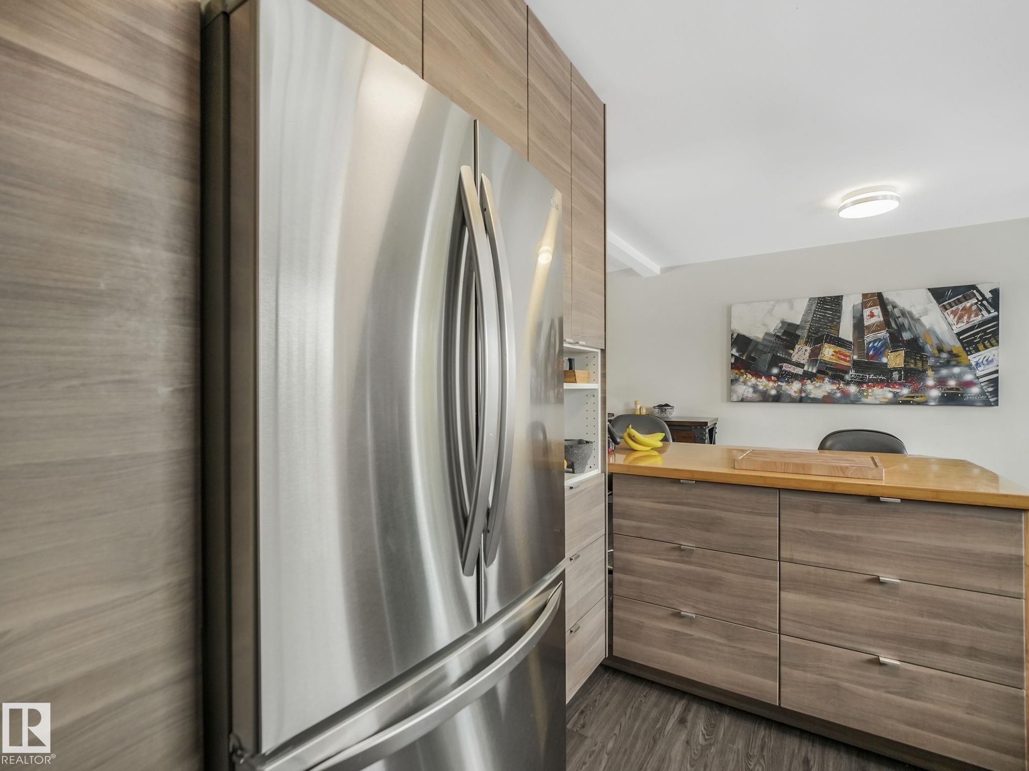 Photo 18 at 7607 70 Avenue NW, Avonmore, Edmonton