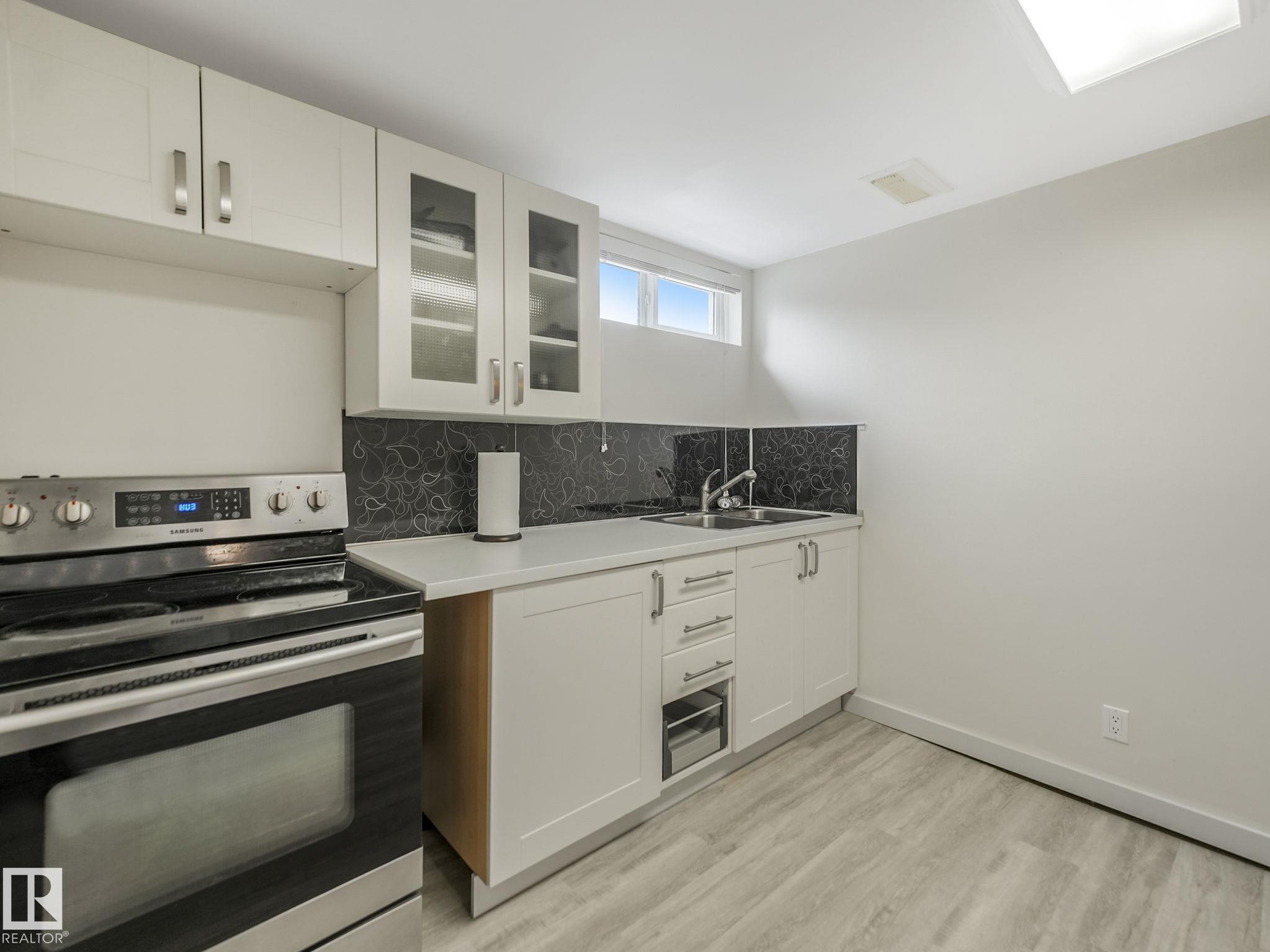 Photo 29 at 7607 70 Avenue NW, Avonmore, Edmonton