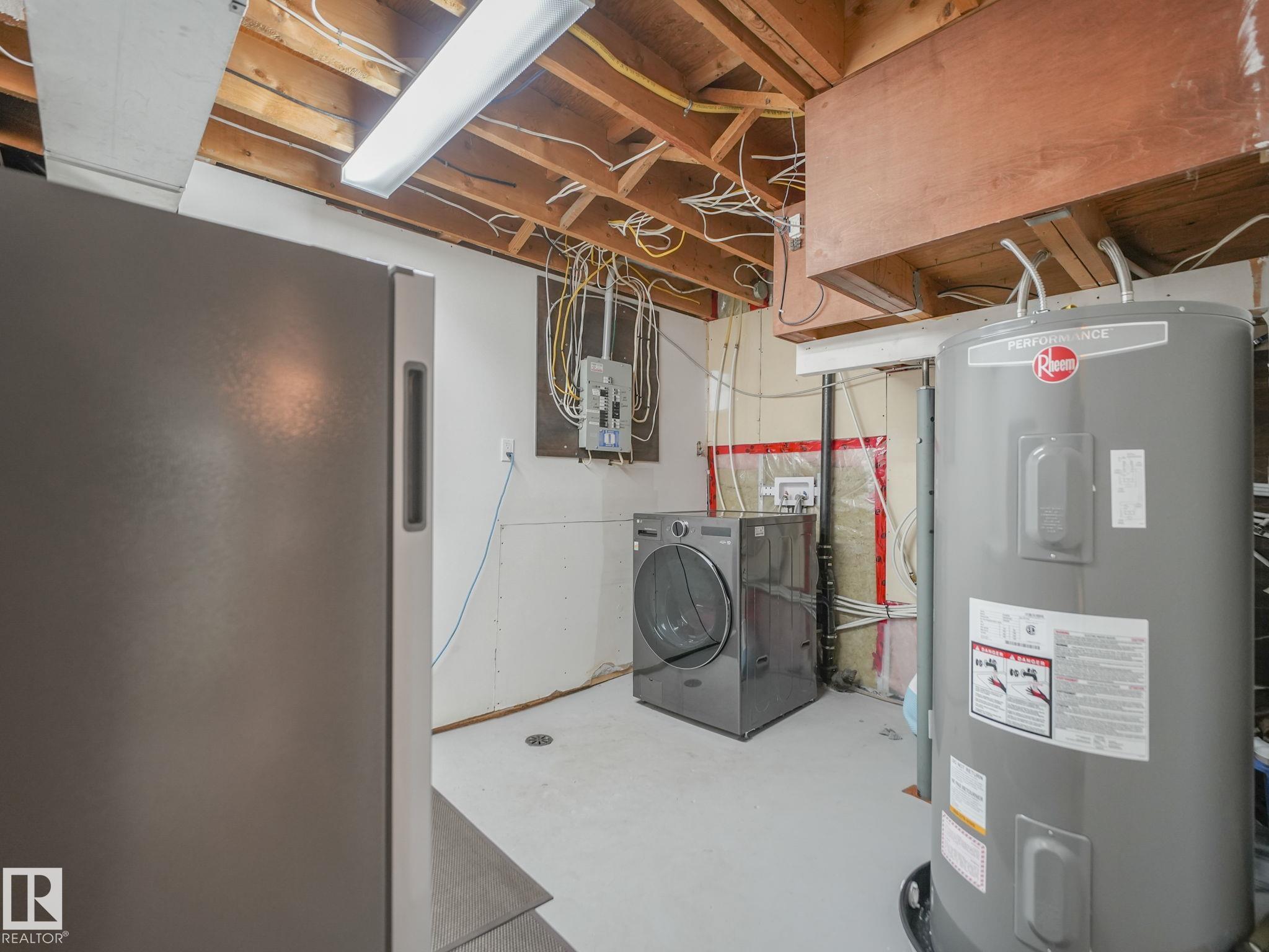 Photo 37 at 7607 70 Avenue NW, Avonmore, Edmonton