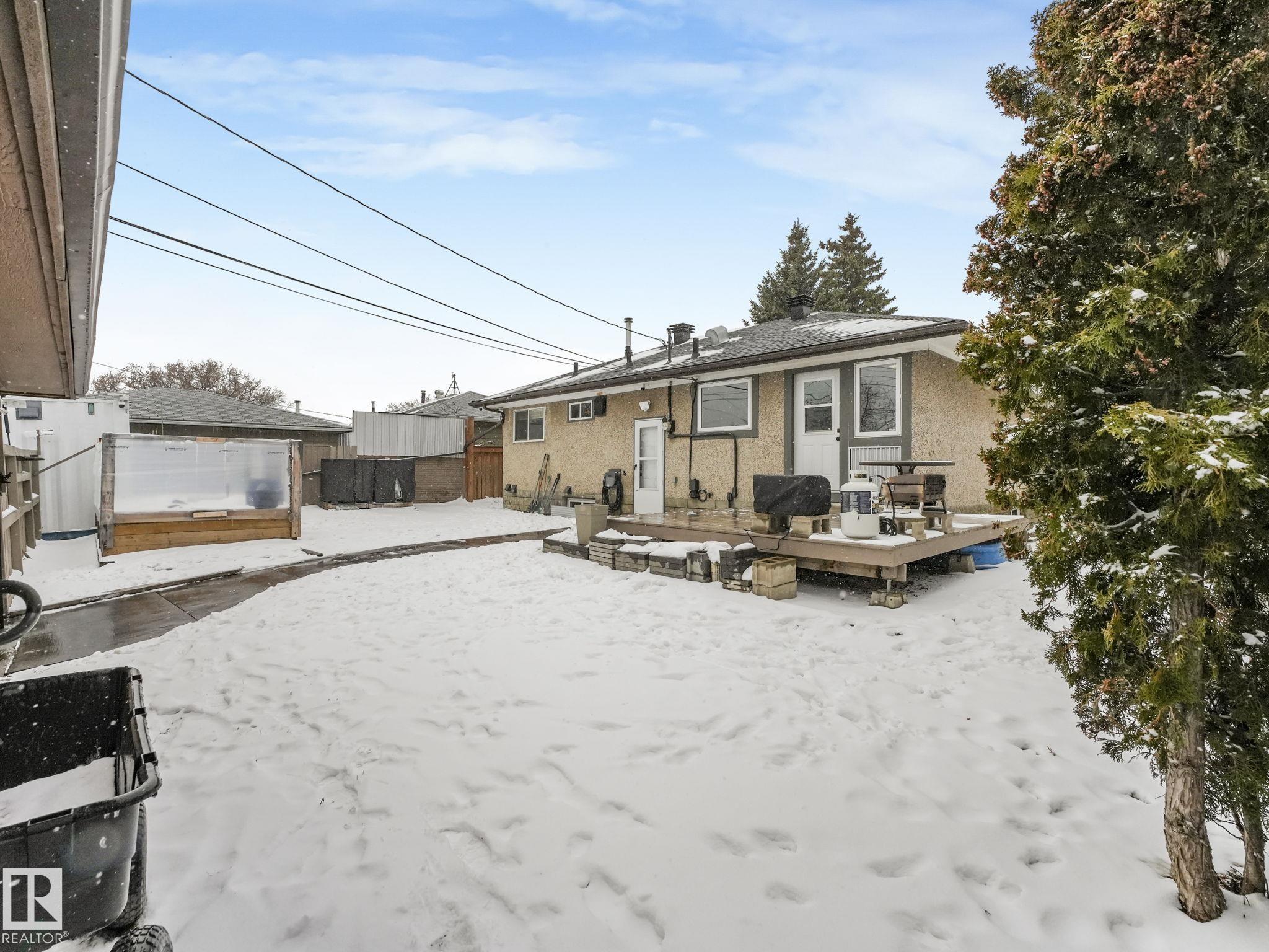 7607 70 Avenue NW, Avonmore, Edmonton
