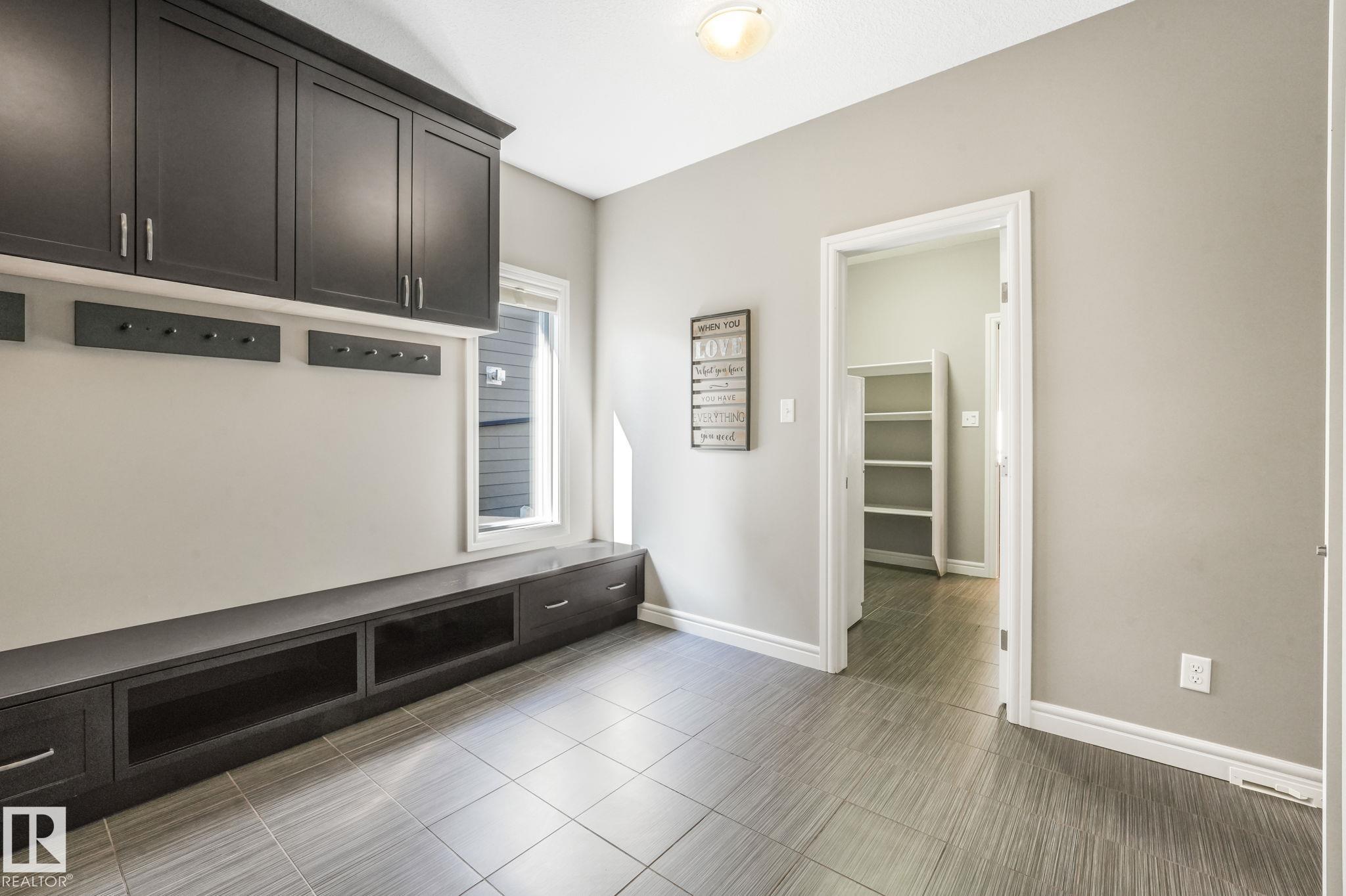 Photo 22 at 1232 Chahley Landing NW, Cameron Heights, Edmonton