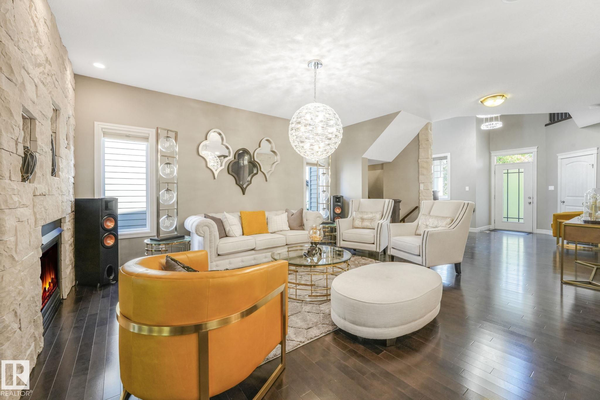 Photo 7 at 1232 Chahley Landing NW, Cameron Heights, Edmonton