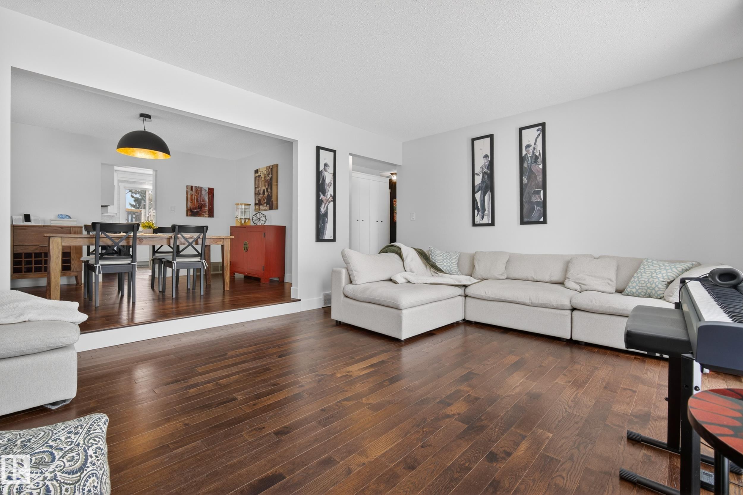 Photo 6 at 26 Malvern Drive, Mills Haven, Sherwood Park