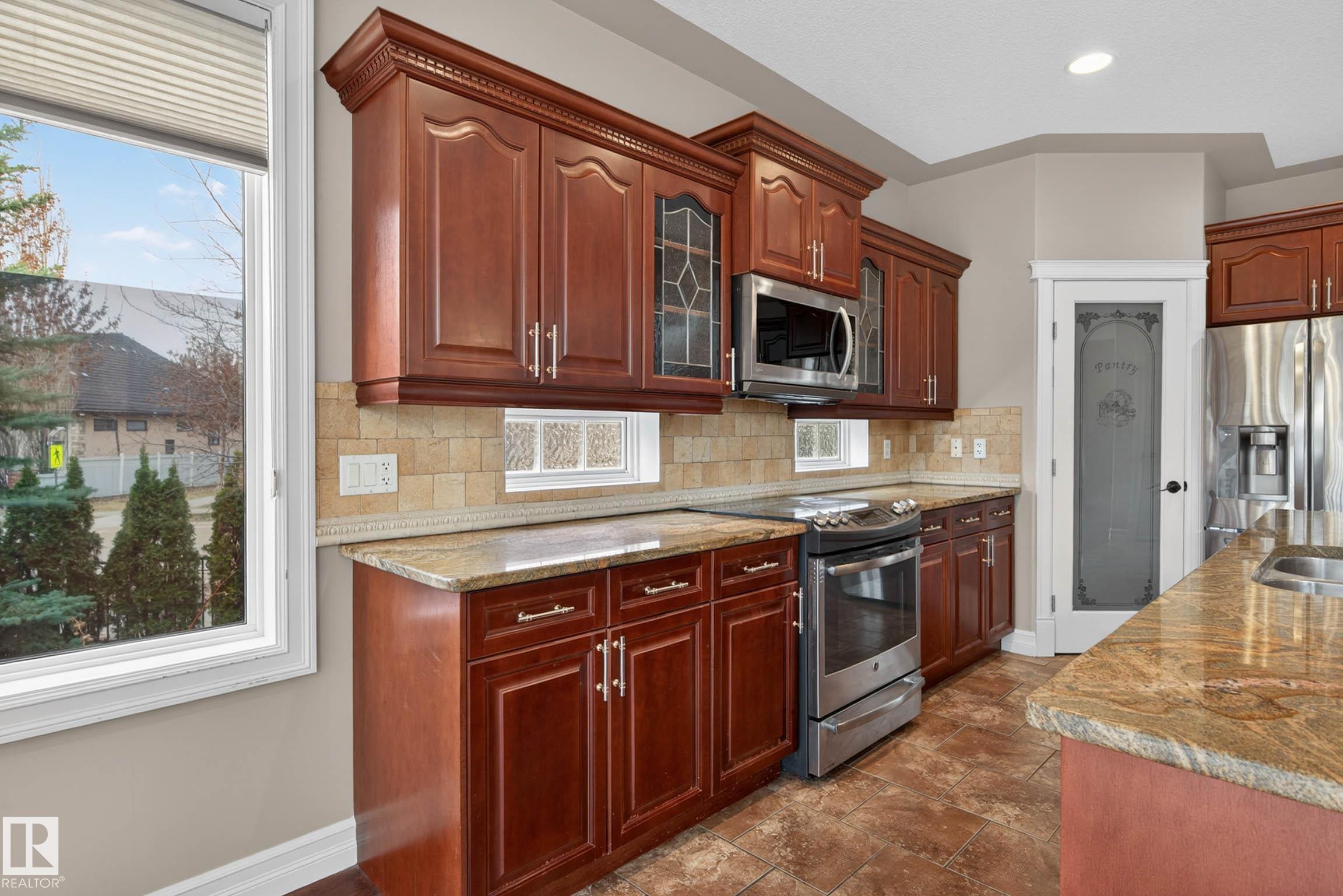 Photo 15 at 271 Kingswood Boulevard, Kingswood, St. Albert