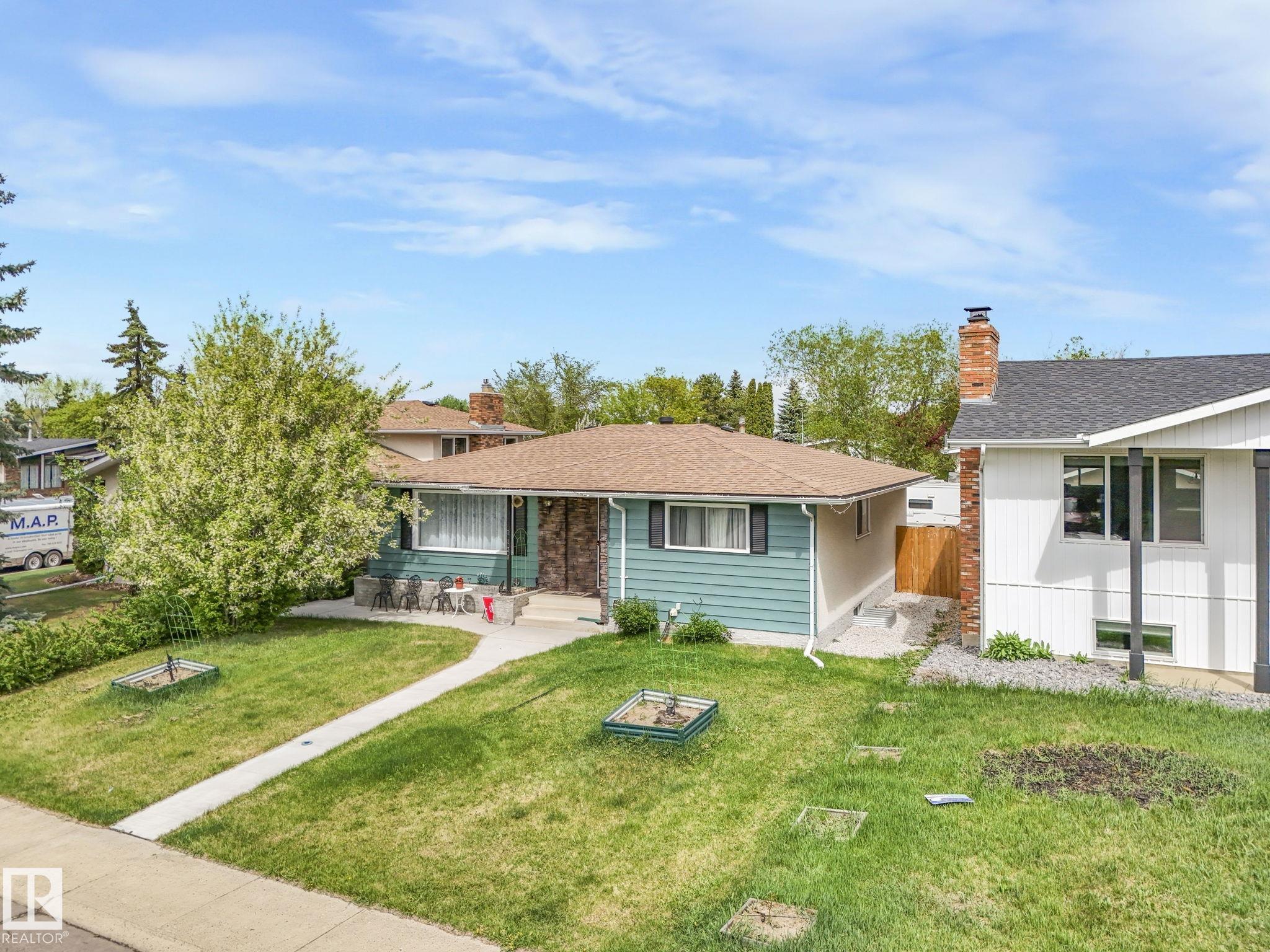 7120 39 Avenue NW, Michaels Park, Edmonton