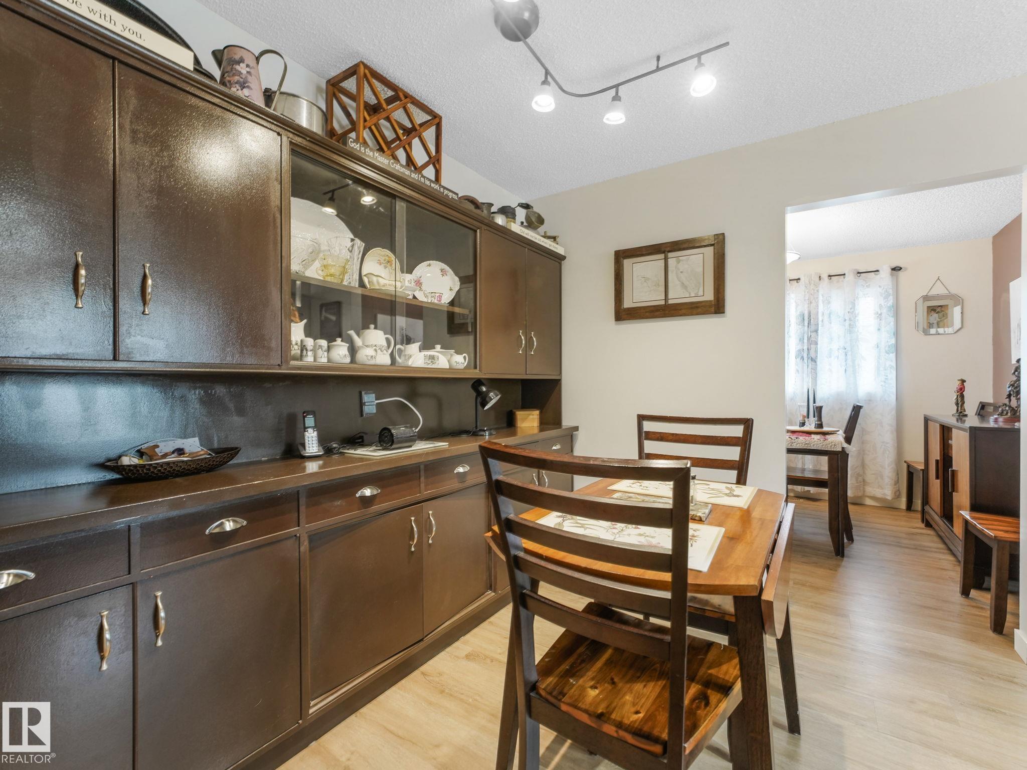 Photo 27 at 7120 39 Avenue NW, Michaels Park, Edmonton