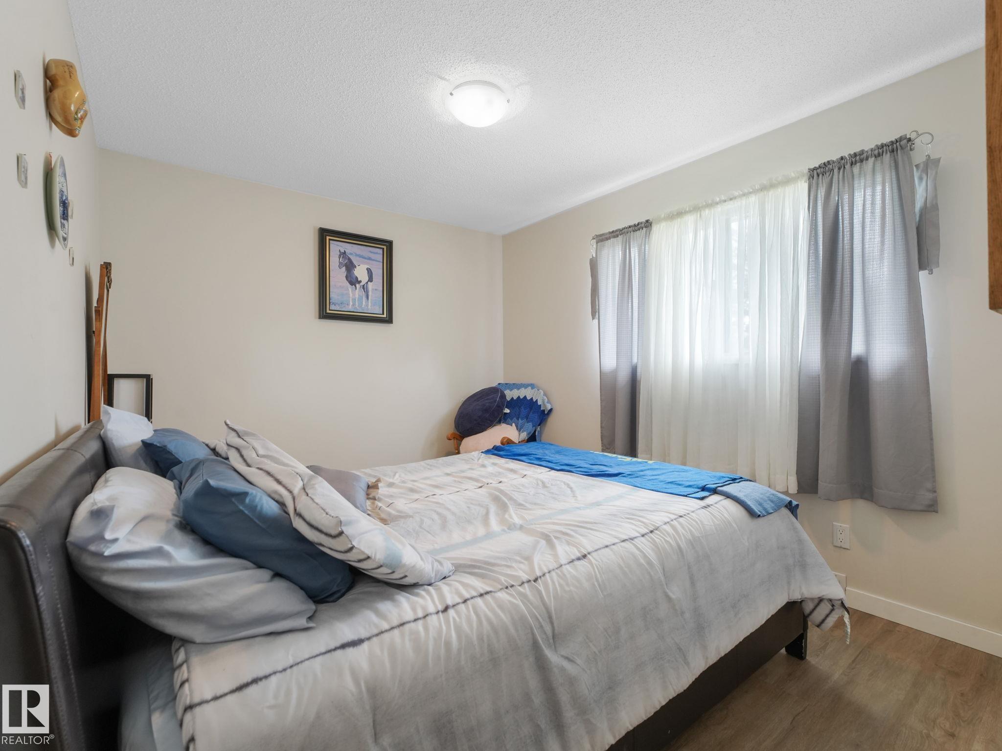 Photo 39 at 7120 39 Avenue NW, Michaels Park, Edmonton