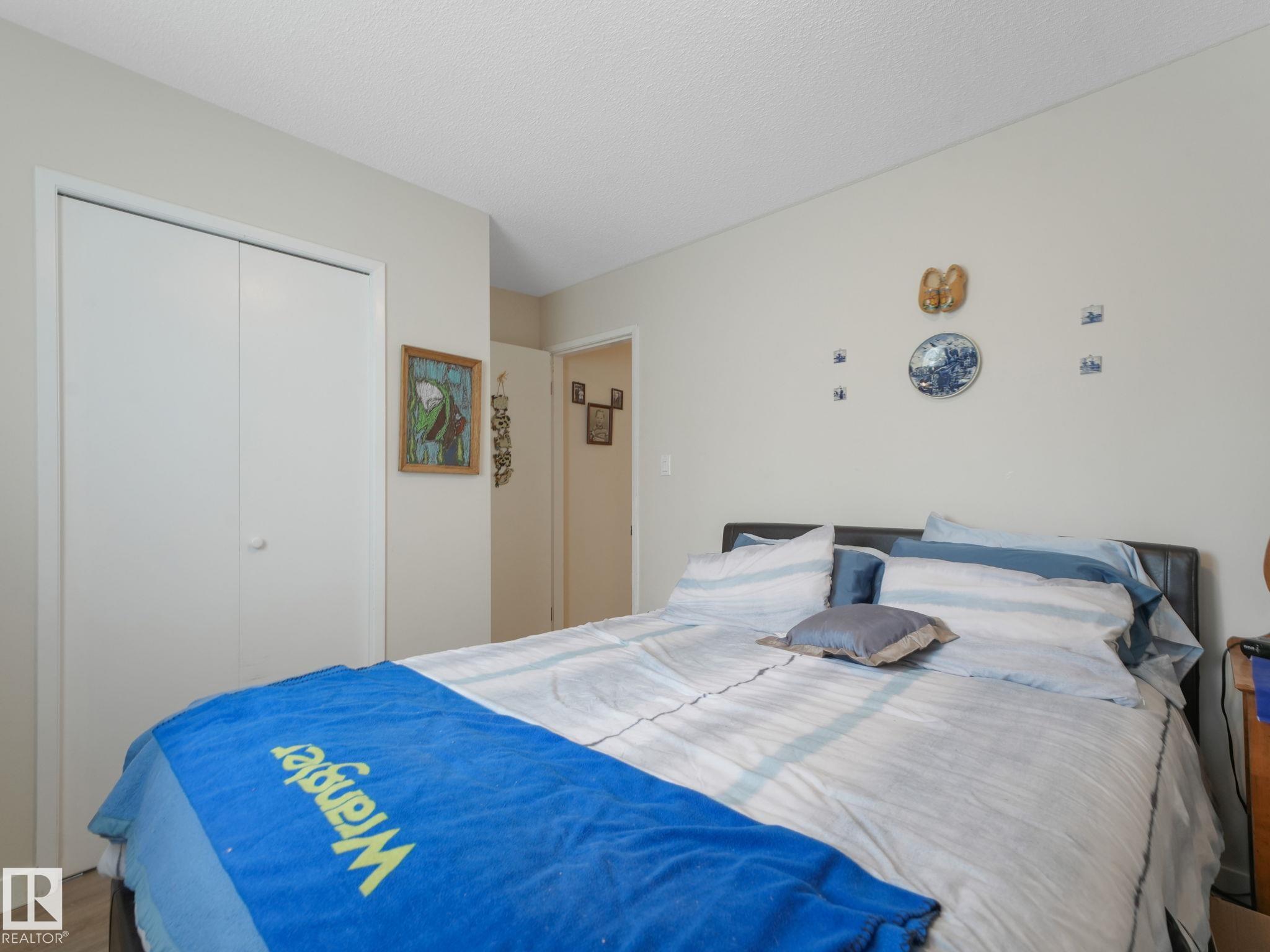 Photo 40 at 7120 39 Avenue NW, Michaels Park, Edmonton