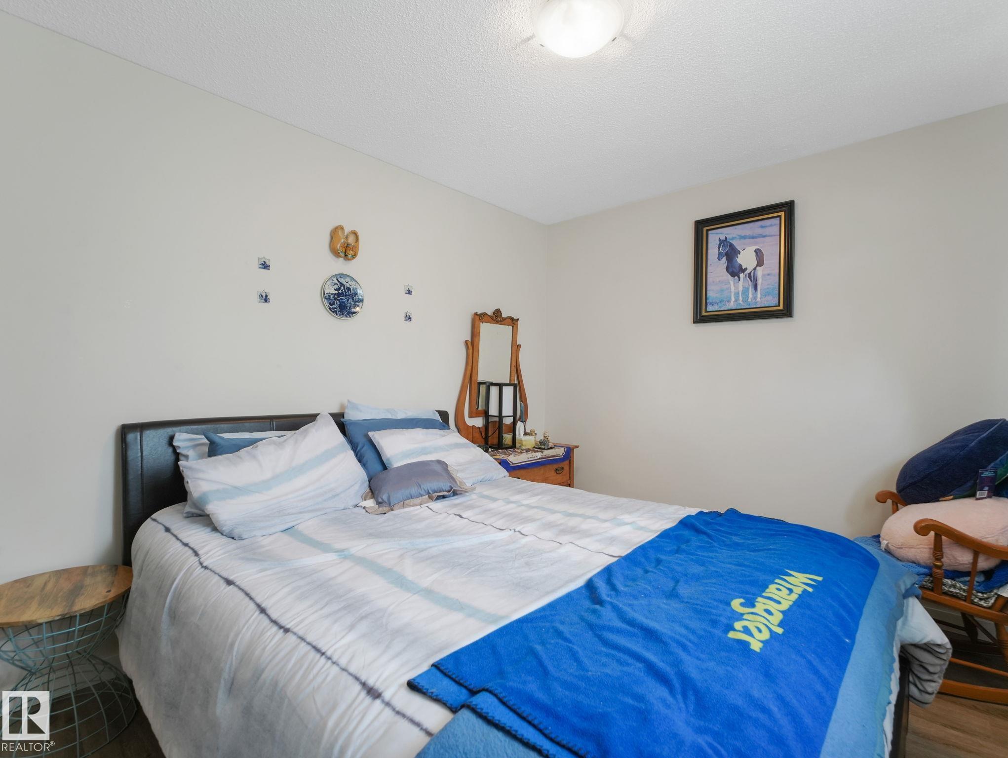 Photo 41 at 7120 39 Avenue NW, Michaels Park, Edmonton