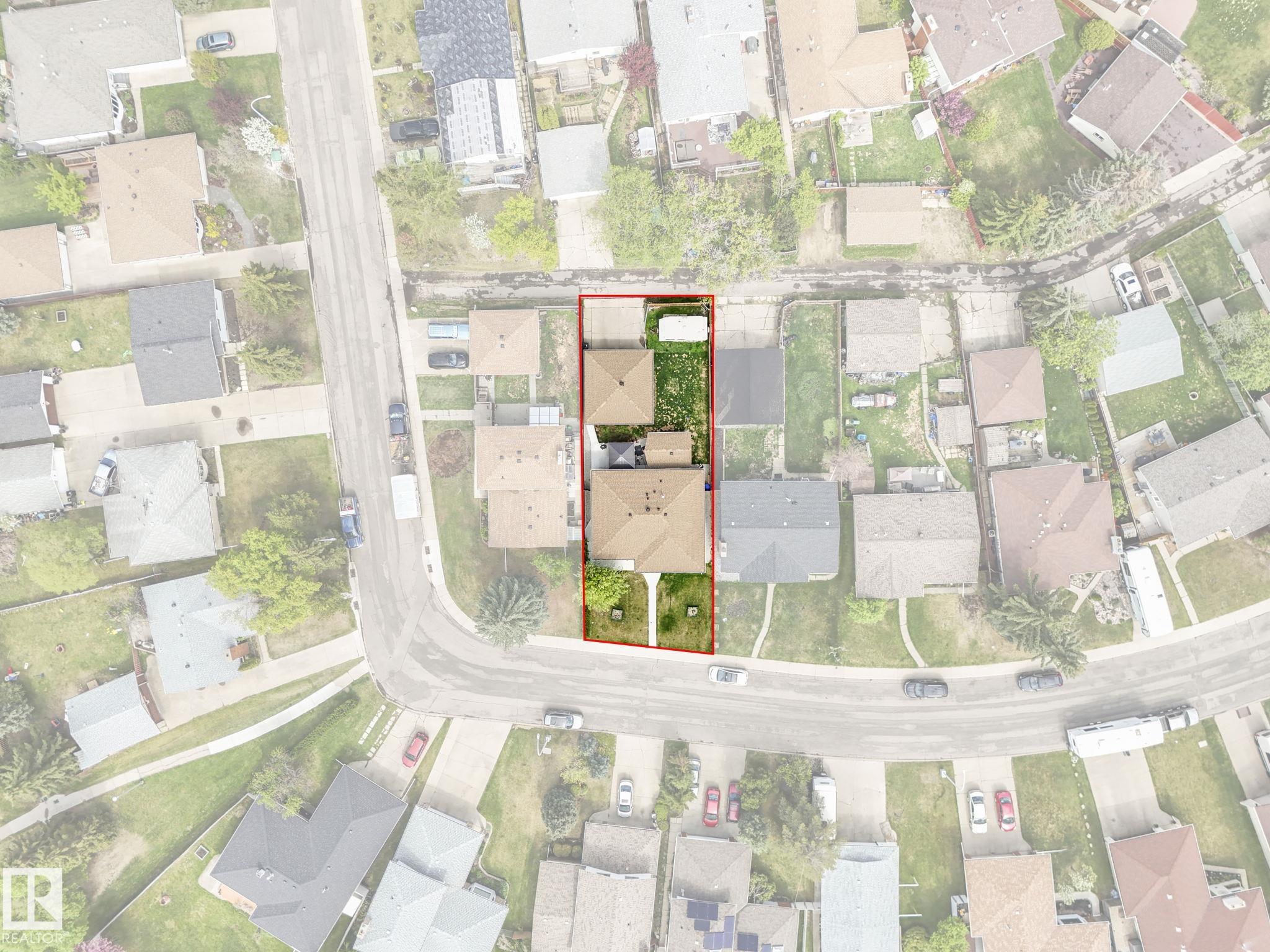 Photo 6 at 7120 39 Avenue NW, Michaels Park, Edmonton