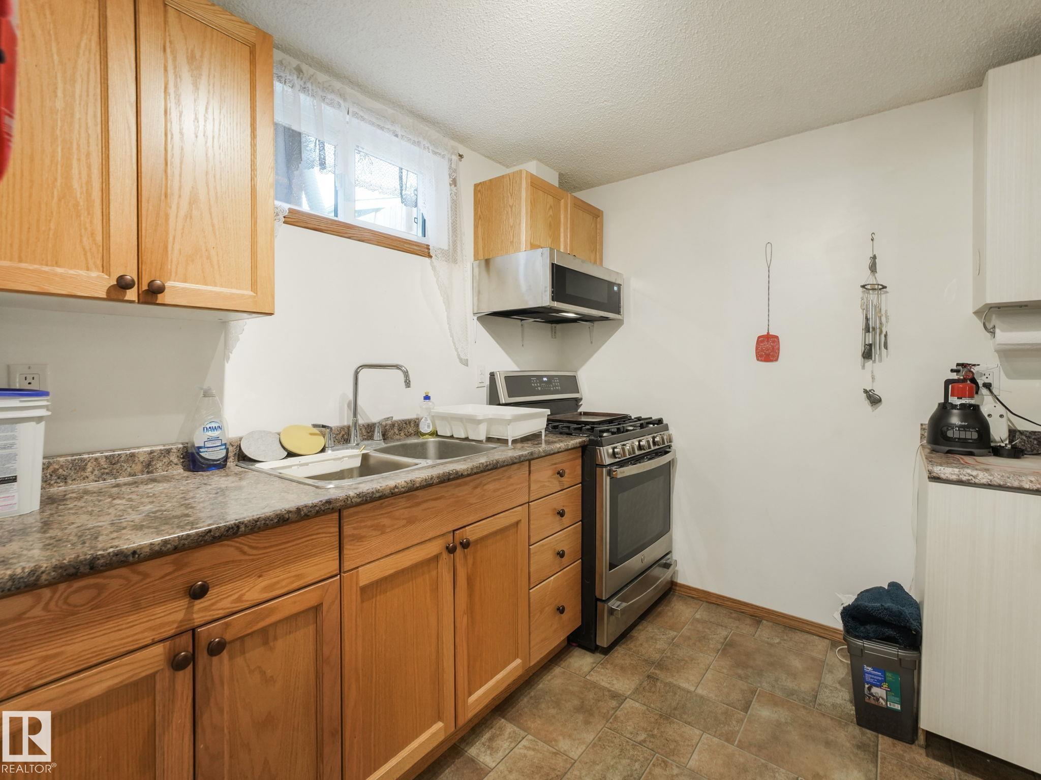 Photo 55 at 7120 39 Avenue NW, Michaels Park, Edmonton