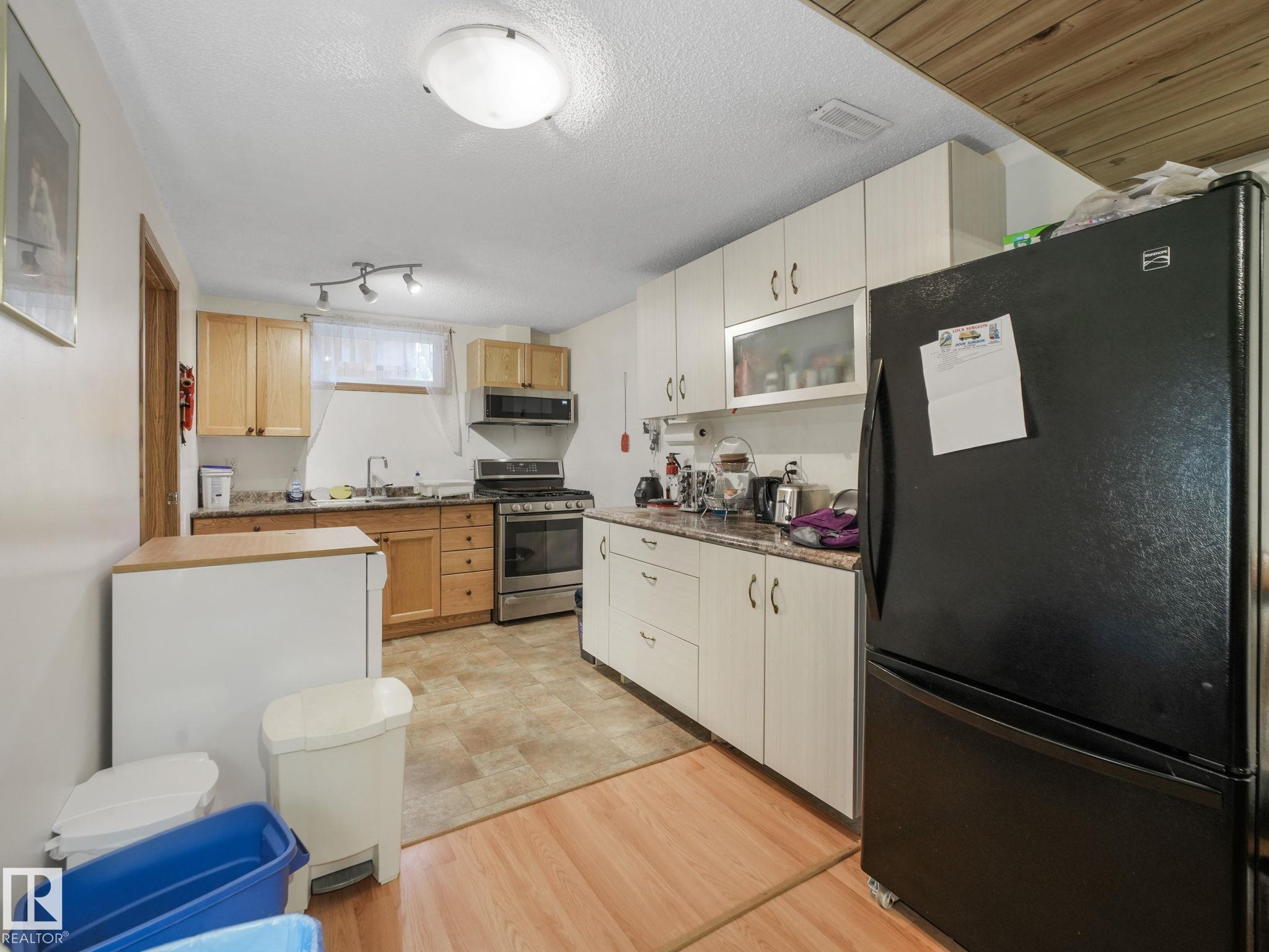 Photo 58 at 7120 39 Avenue NW, Michaels Park, Edmonton